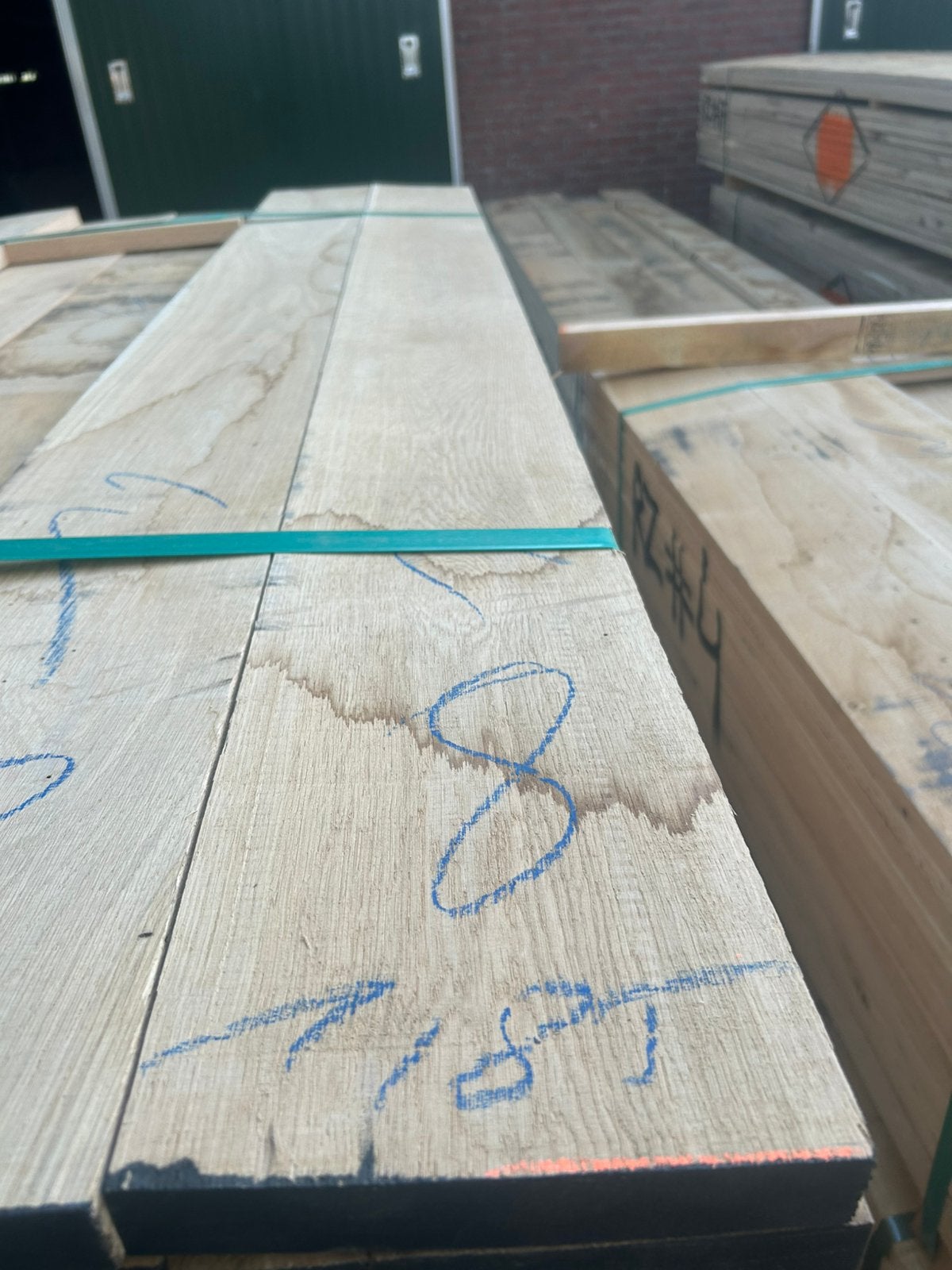 Eiken planken. 36 mm dikte. 245/305/370 cm lengte, Doe-het-zelf en Verbouw, Hout en Planken, 25 tot 50 mm, Eiken, Nieuw, Ophalen of Verzenden