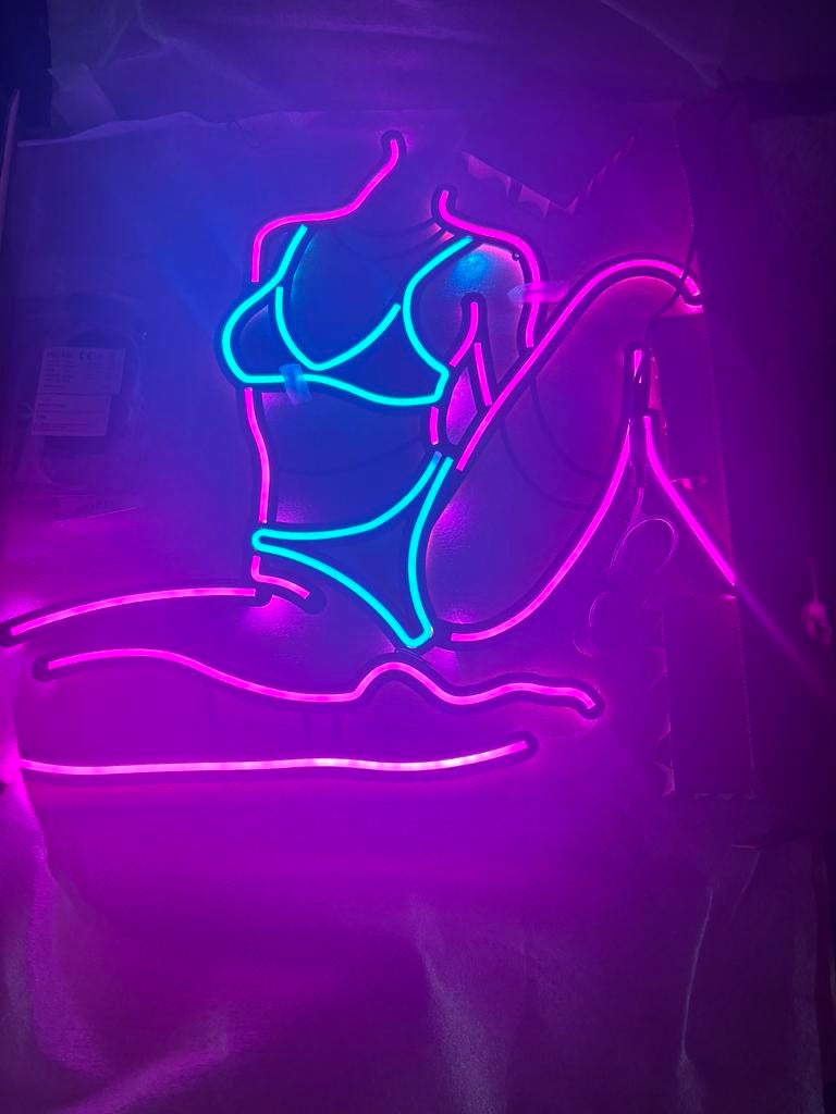 Led neon sign vrouw, Ophalen of Verzenden, Nieuw, Lichtbak of (neon) lamp