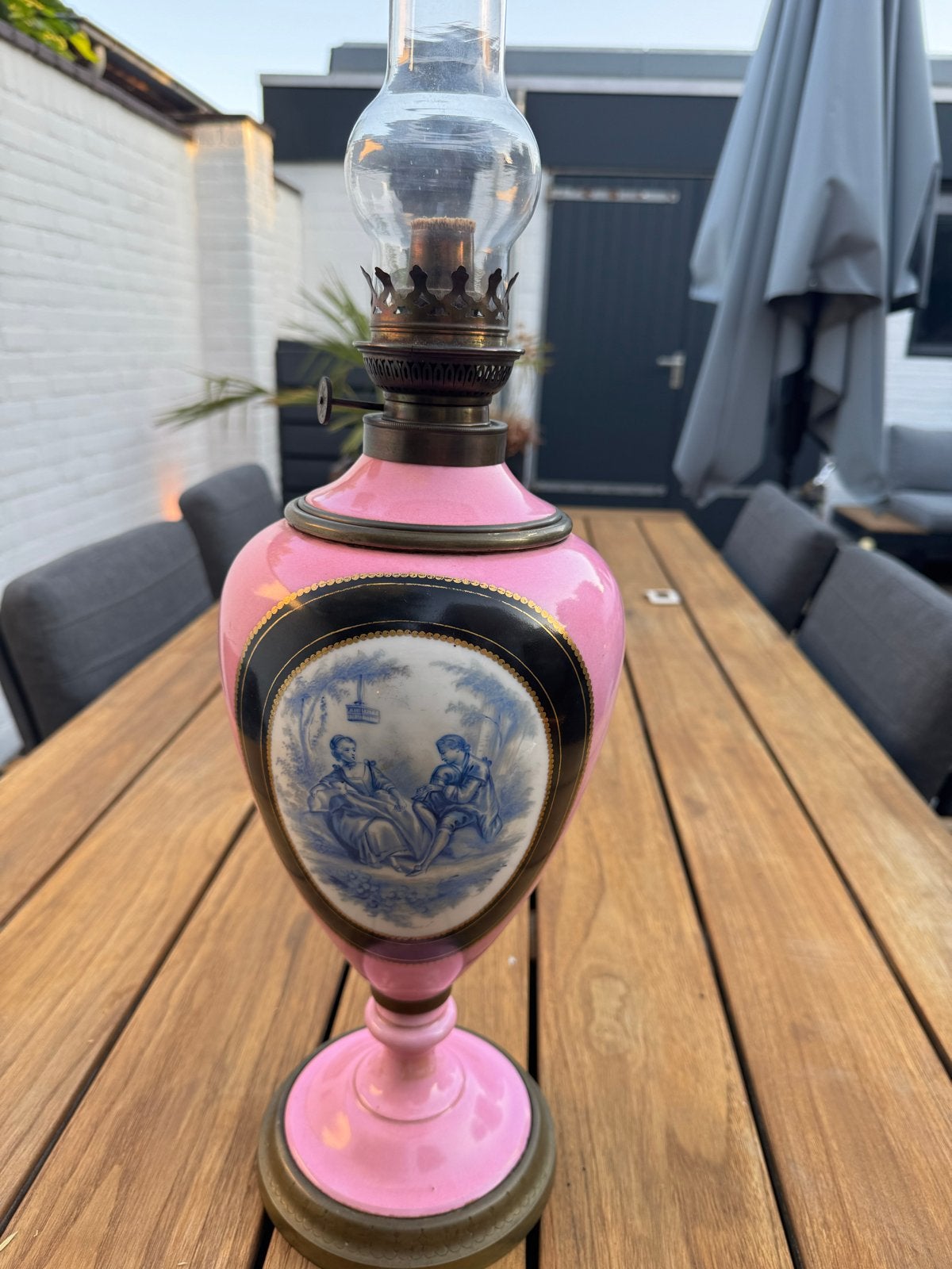 Antieke porseleinen olielamp, Sèvres stijl, roze/blauw, Antiek en Kunst, Antiek | Lampen, Ophalen
