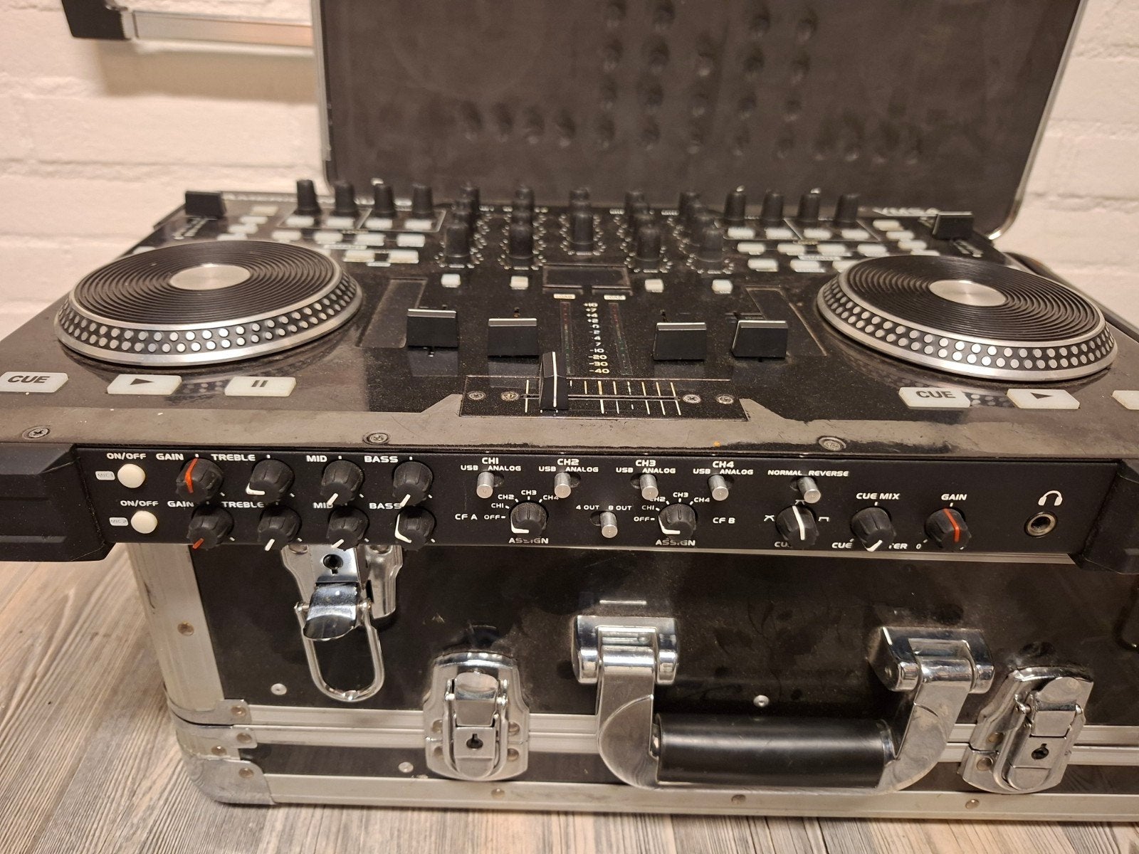 DJ-controller VMS4 American Audio  met flightcase, Ophalen, Gebruikt, Overige merken