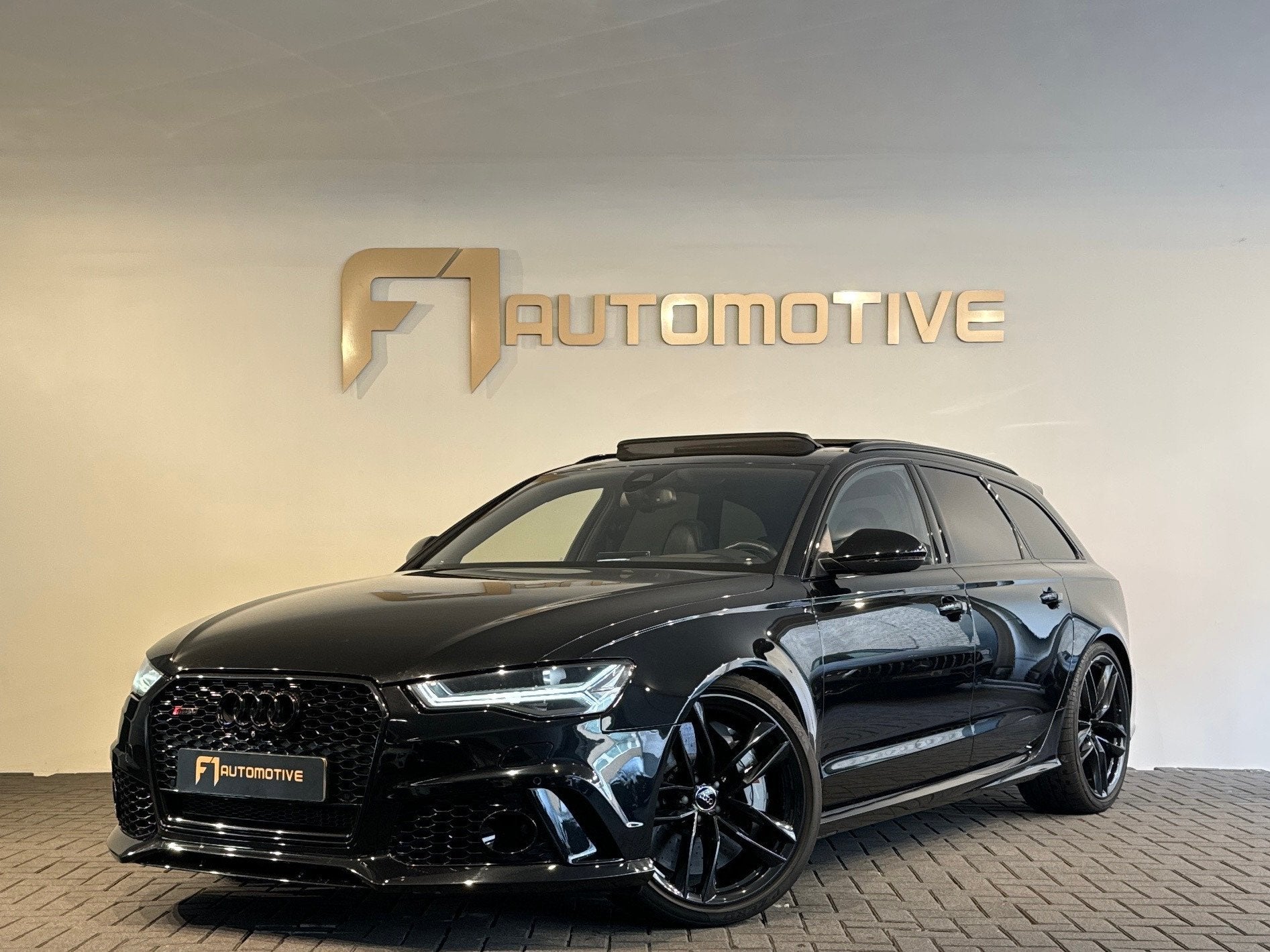 Audi A6 Avant 4.0 TFSI RS 6 quattro Pano|Ceramic|B&O 3D|360|, Auto's, Automaat, Gebruikt, 10 km/l, Adaptive Cruise Control
