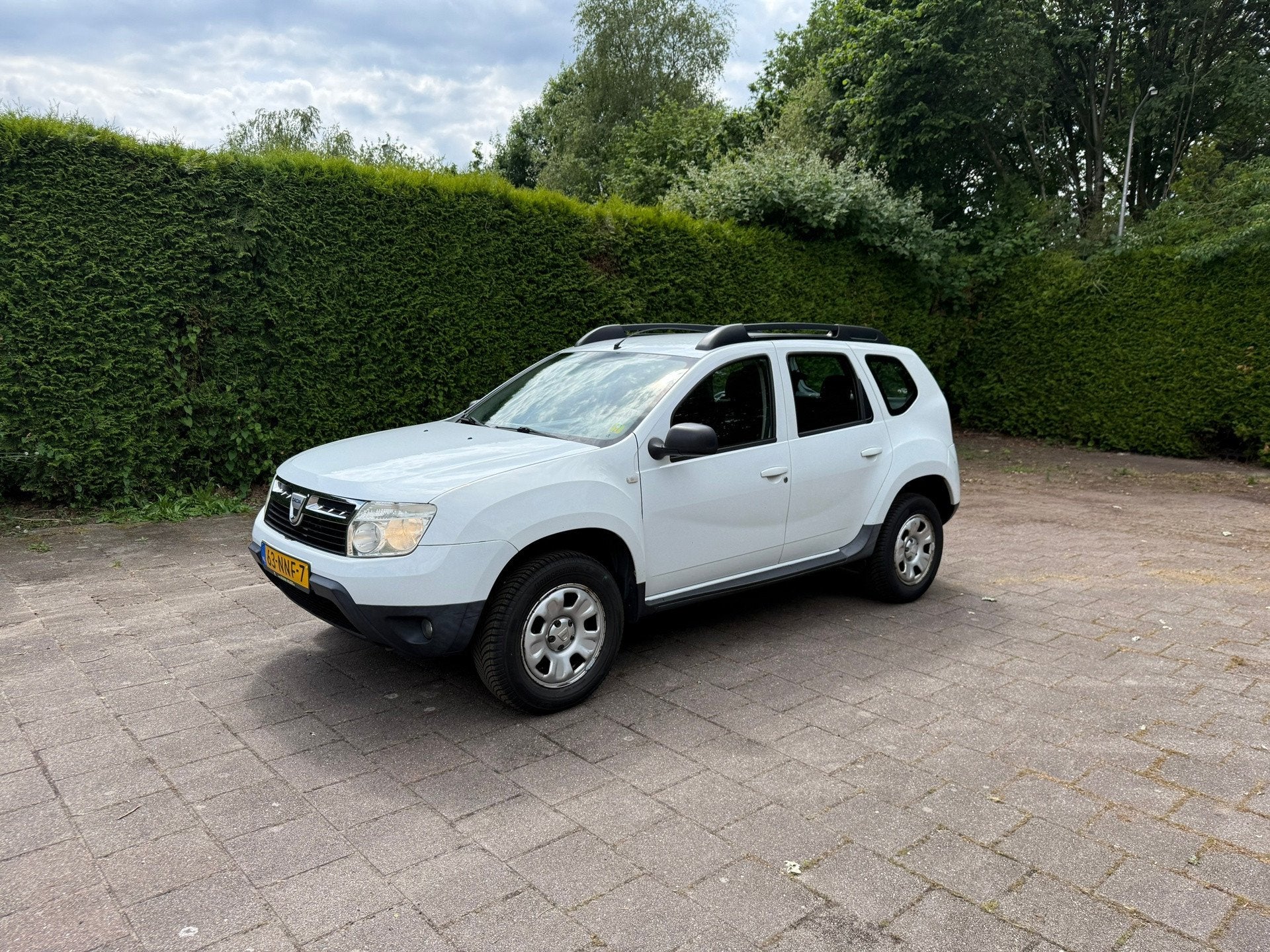 Dacia Duster 1.6 Lauréate 2wd, Auto's, Dacia, Gebruikt, Elektrische ramen, 4 cilinders, Duster