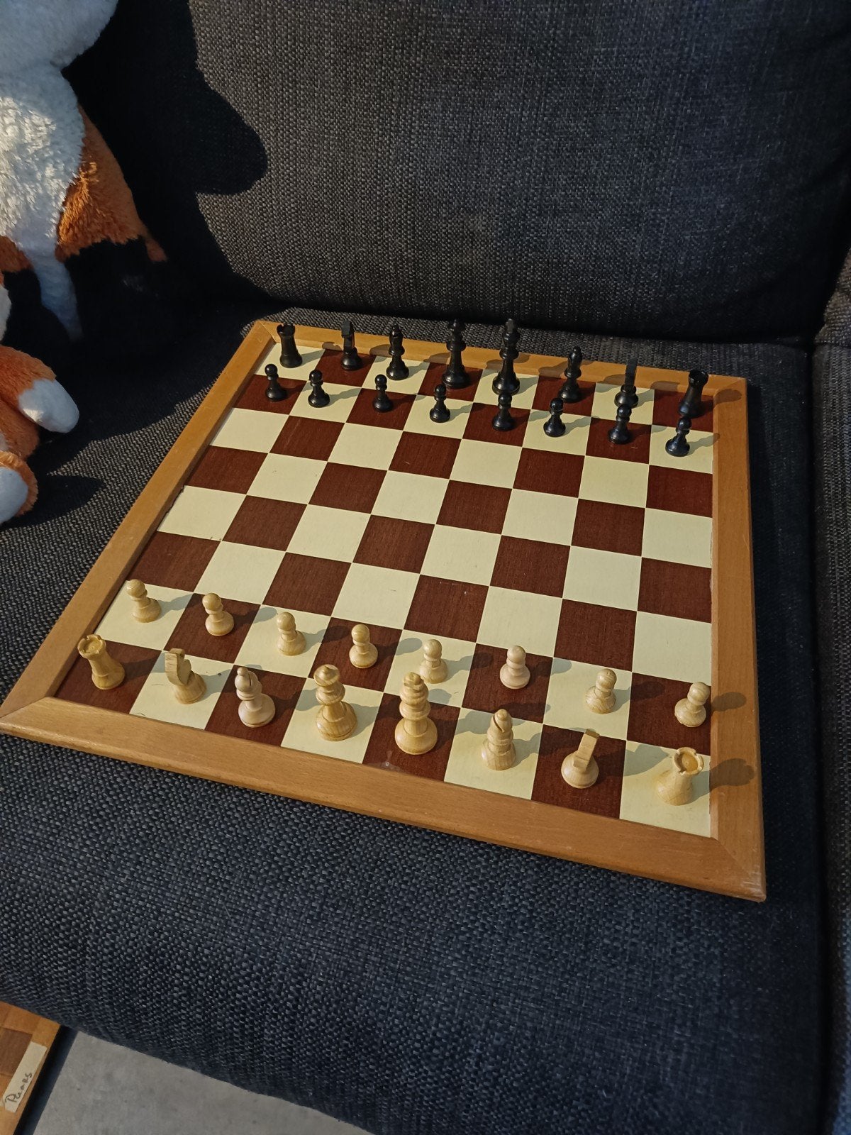 Groot houten Homas dam/schaakbord met houten stukken, Ophalen of Verzenden, Minder dan 500 stukjes, Gebruikt, Schaken