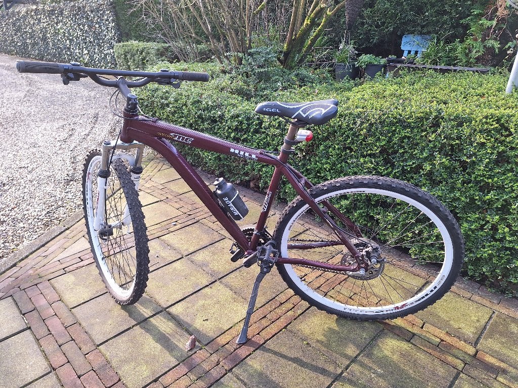 McKenzie Hill 600 Mountainbike, Fietsen en Brommers, Ophalen, Gebruikt, Staal, 24 inch of meer