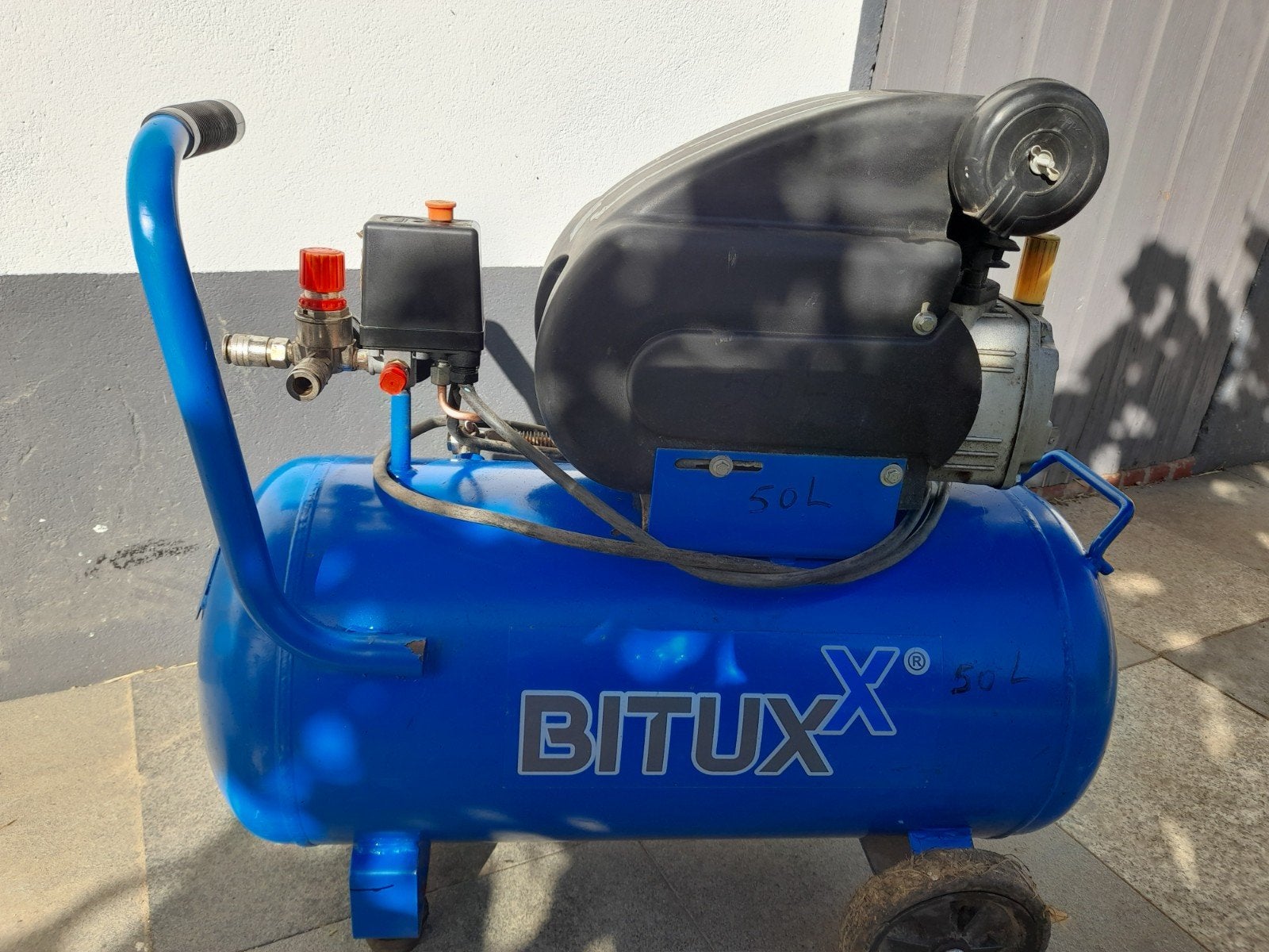 50 liter compressor in zeer goede staat, Doe-het-zelf en Verbouw, 25 tot 100 liter, Ophalen of Verzenden, 200 tot 400 liter/min