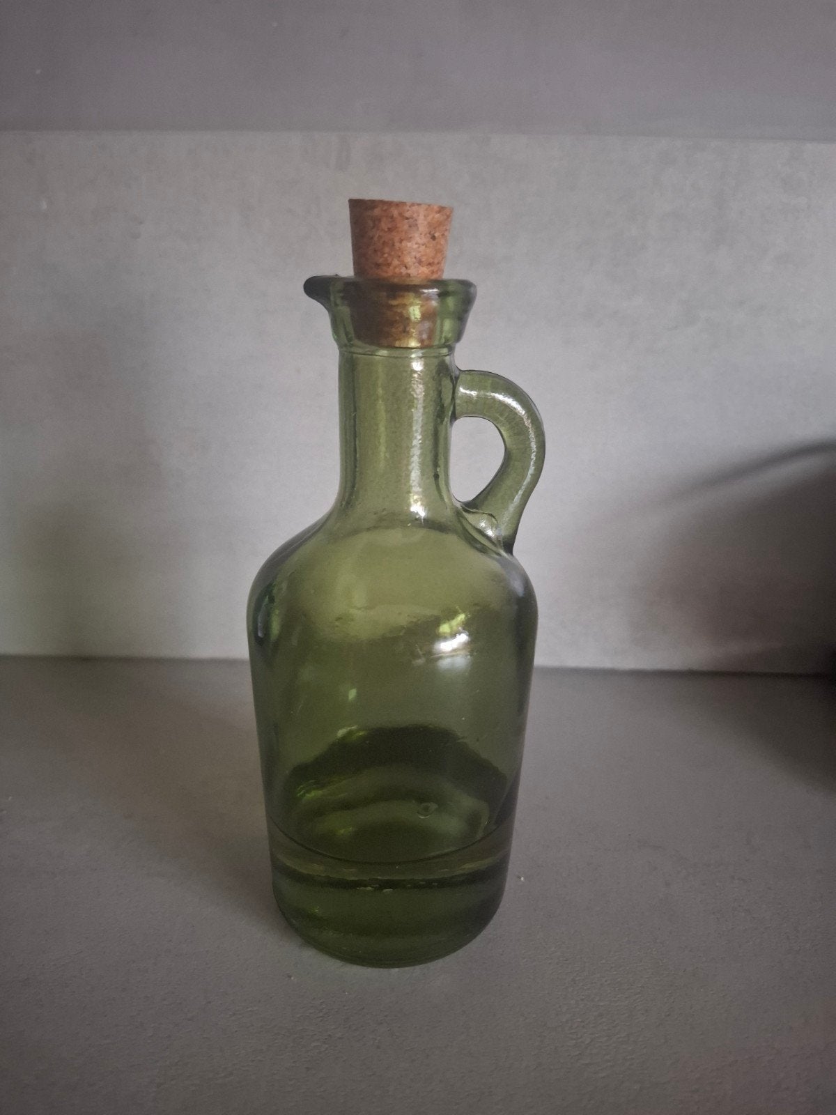 Groen glazen flesje,  kannetje met oortje van Zara Home, Ophalen of Verzenden