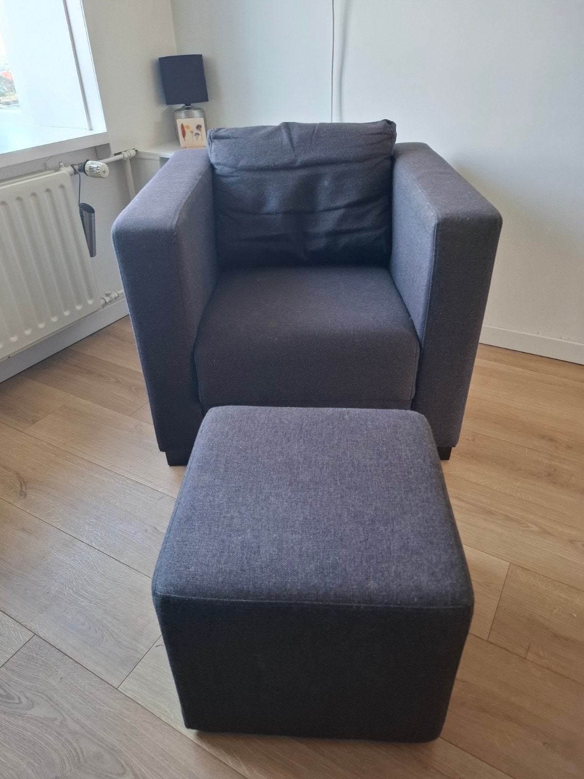Comfortabele fauteuil met poef - Donkergrijs, Ophalen, Gebruikt, 75 tot 100 cm, 75 tot 100 cm