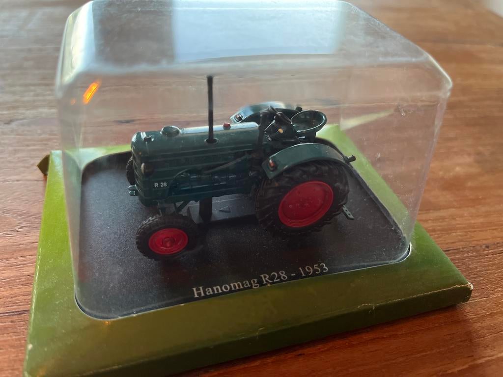 Hanomag R28 - 1953 model tractor, Ophalen of Verzenden, Zo goed als nieuw, Auto, Overige merken