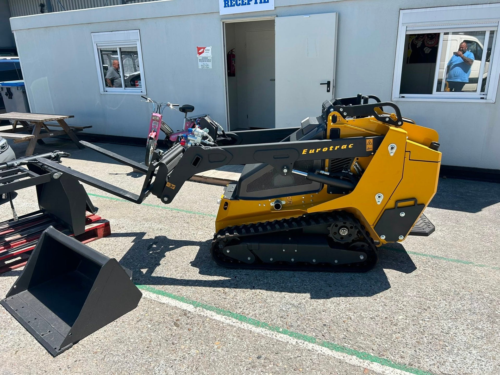 Eurotrac Sk10 skidsteer Skidsteer, Automaat, Gebruikt, Overige brandstoffen, Origineel Nederlands