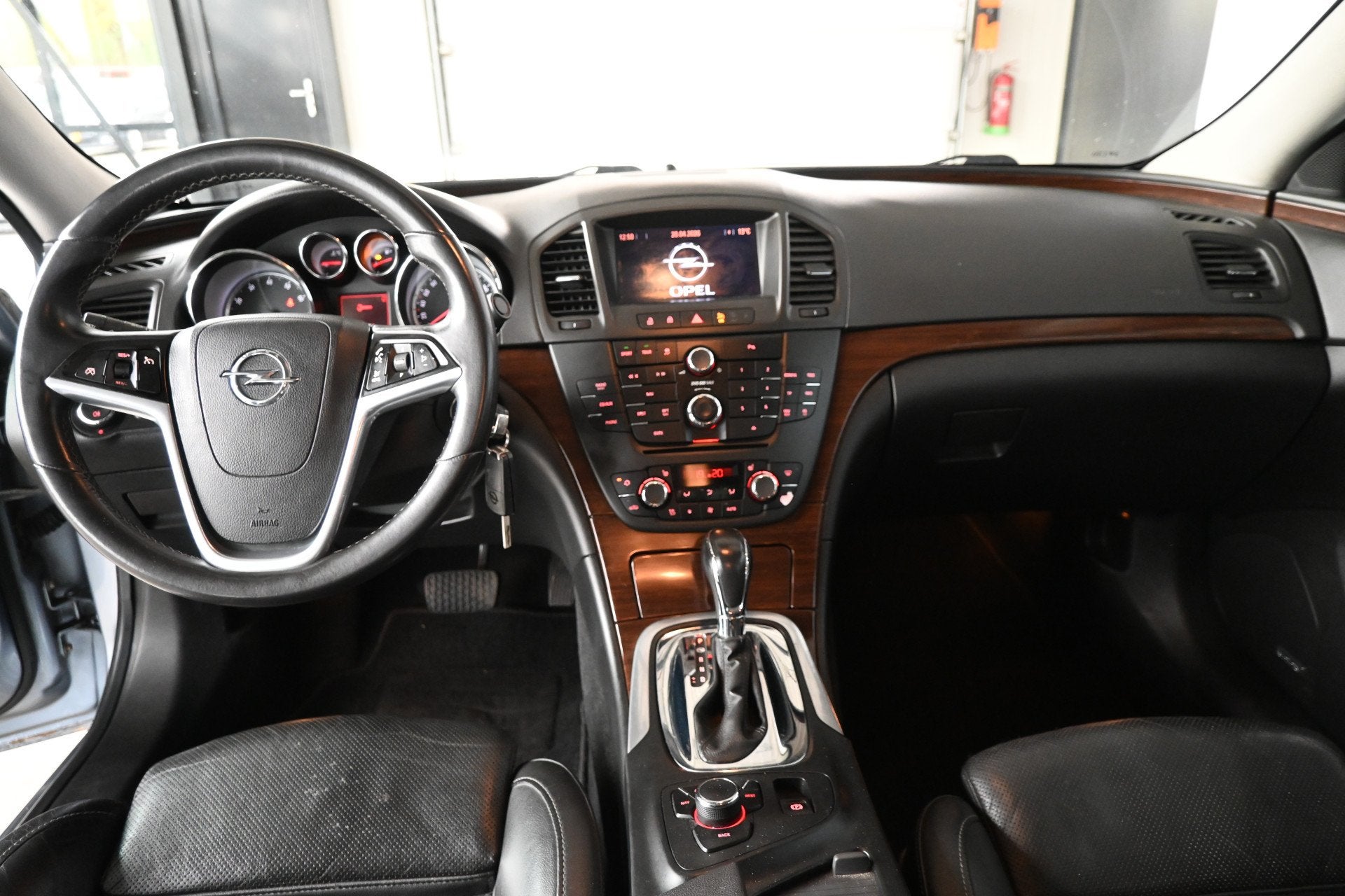 Opel Insignia 2.8 T Executive 4x4 Automaat Clima Navigatie L, Auto's, Opel, Automaat, Euro 5, Zwart, Bedrijf