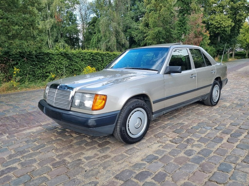 Mercedes 250d Aut. W124 Schuifdak ABS Carpass 1989, Auto's, Automaat, Diesel, Grijs, Particulier
