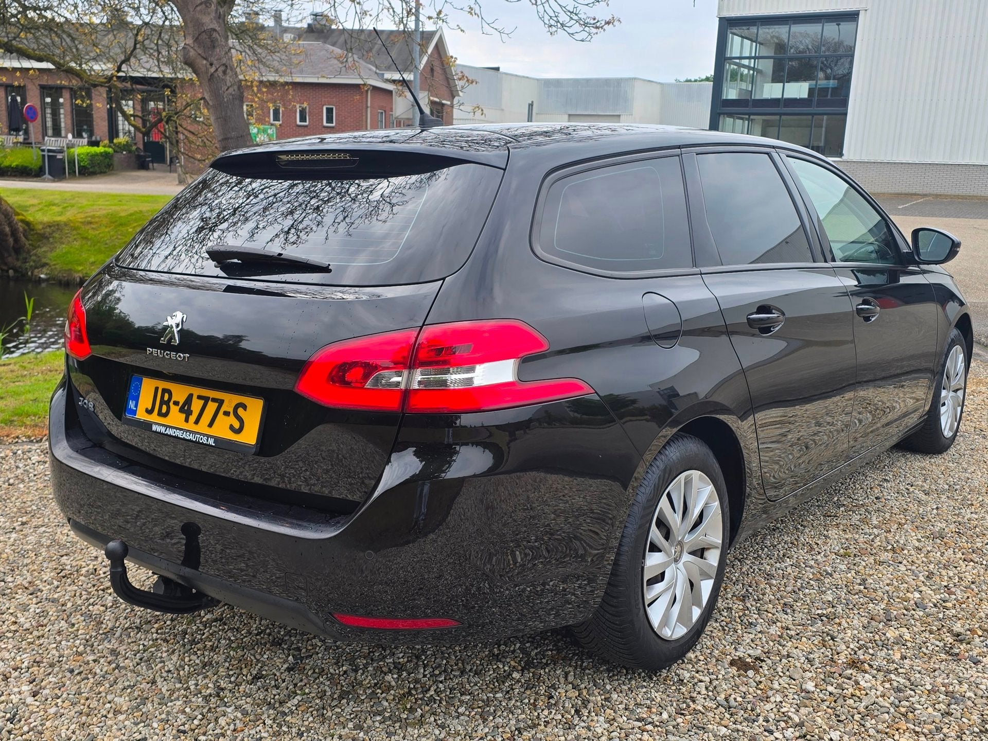 Peugeot 308 SW 1.2 PureTech Blue Lease Premium Airco Trekhaa, Auto's, Peugeot, Gebruikt, Euro 6, 1199 cc, 1165 kg