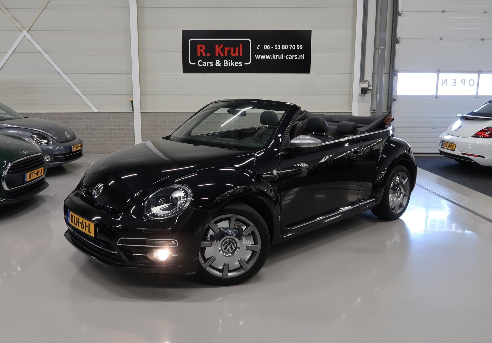Volkswagen Beetle Cabriolet 1.4 TSI Karmann 150pk Automaat L, Auto's, Stof, Gebruikt, 4 stoelen, Zwart