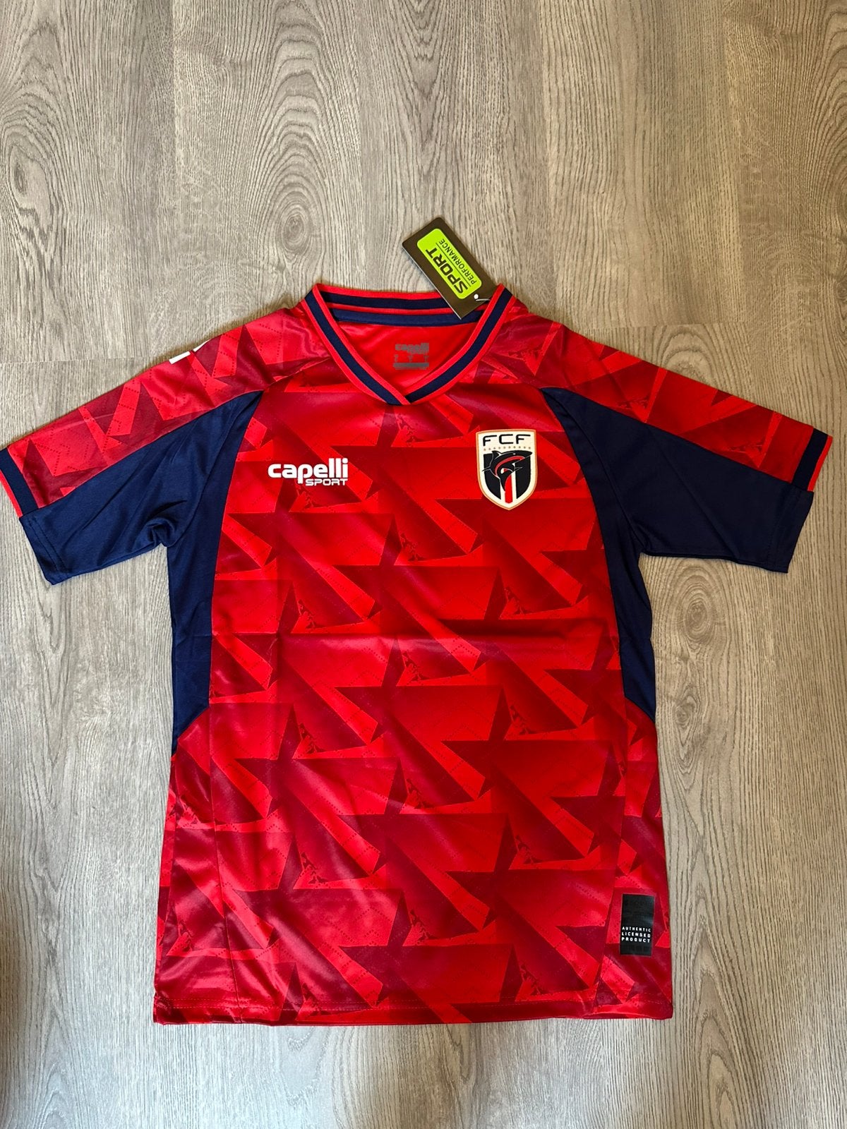 CABO VERDE 2026 THIRD JERSEY maat/size S small, Sport en Fitness, Voetbal, Maat S, Verzenden, Nieuw, Shirt