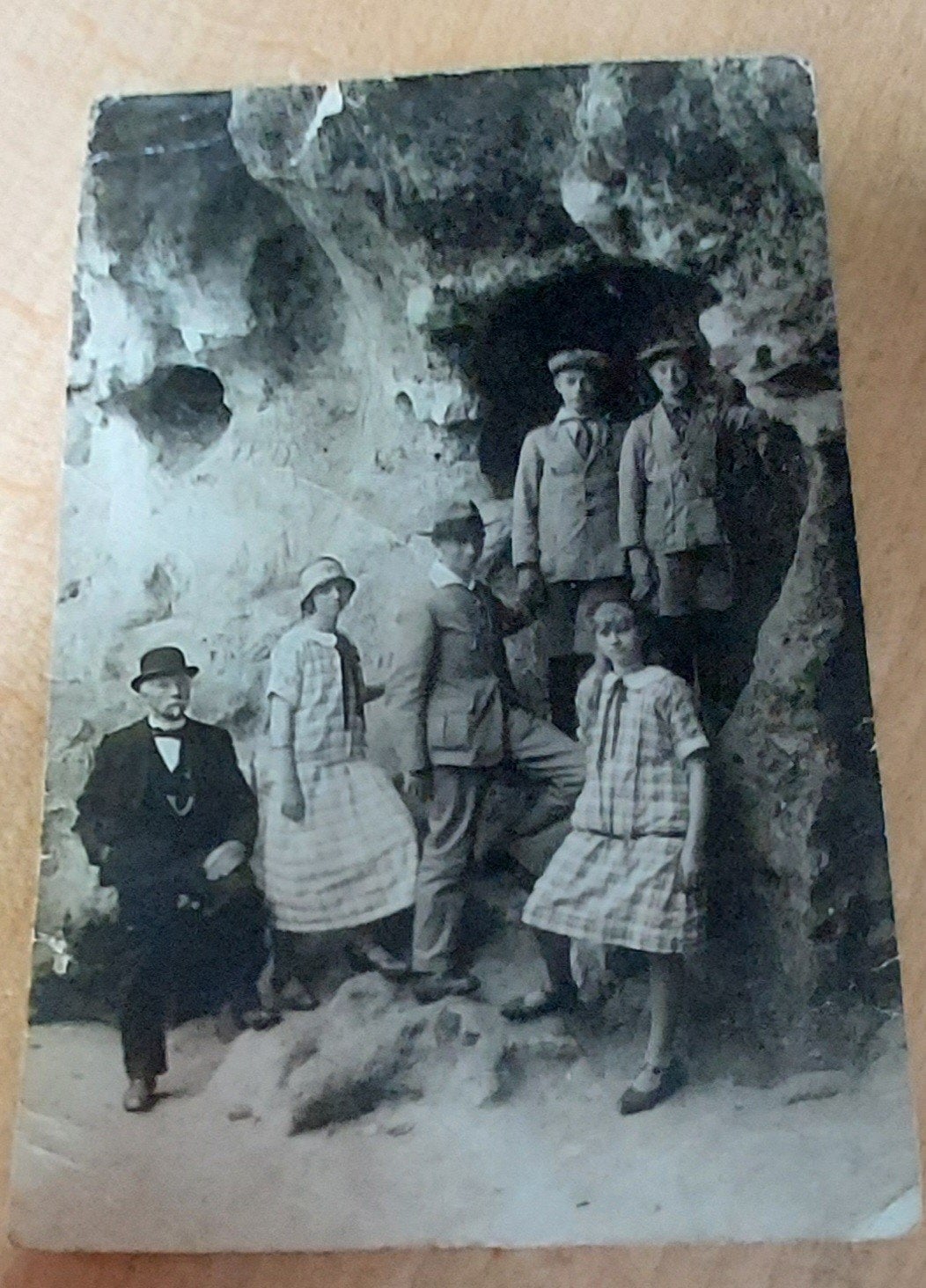 oude foto 1926. met de familie in Valkenburg, Verzamelen, Ophalen of Verzenden, Voor 1940, Gebruikt, Foto