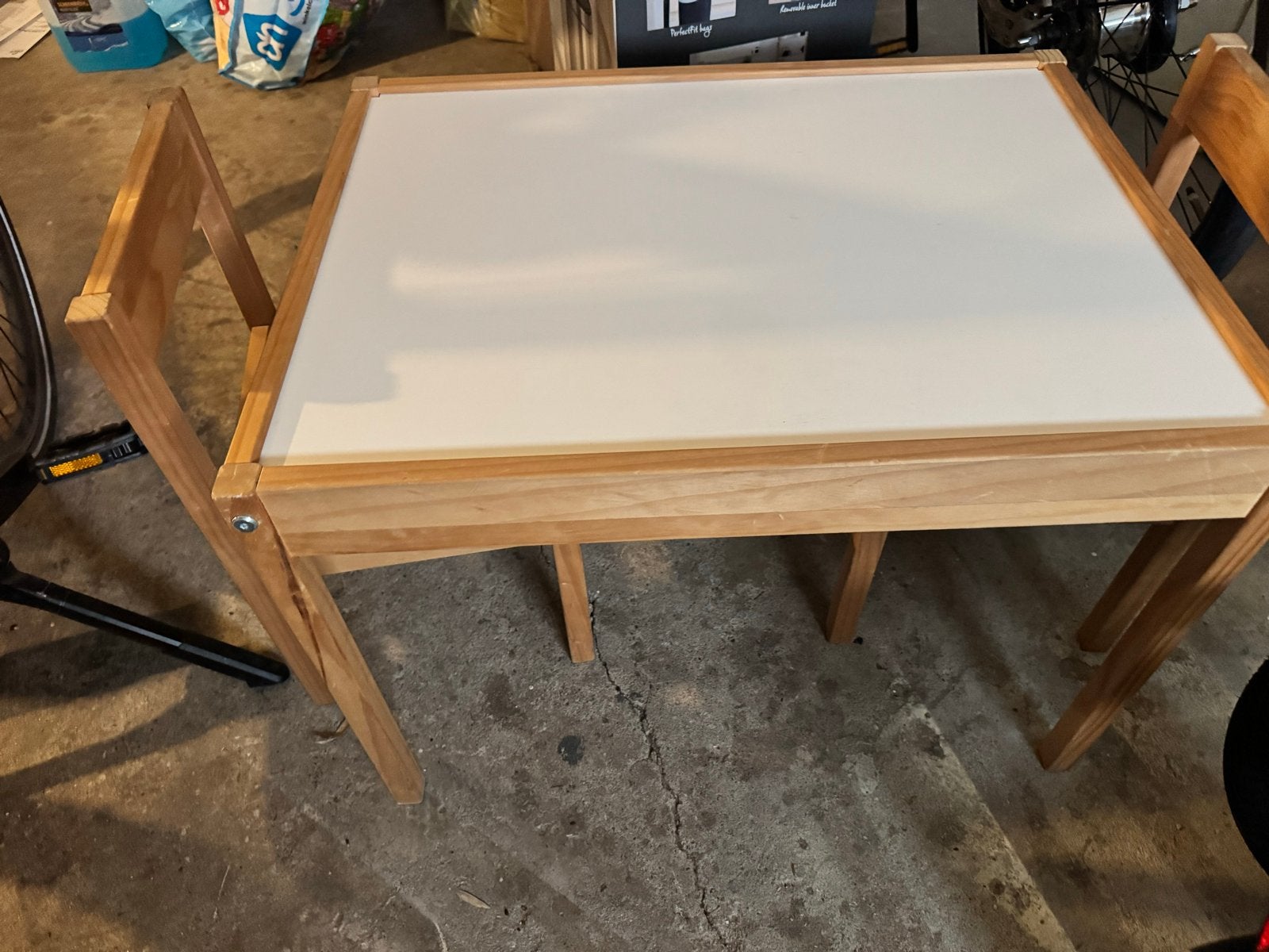 Houten kindertafeltje met stoeltjes ikea latt, Ophalen, Gebruikt, Tafel(s) en Stoel(en)