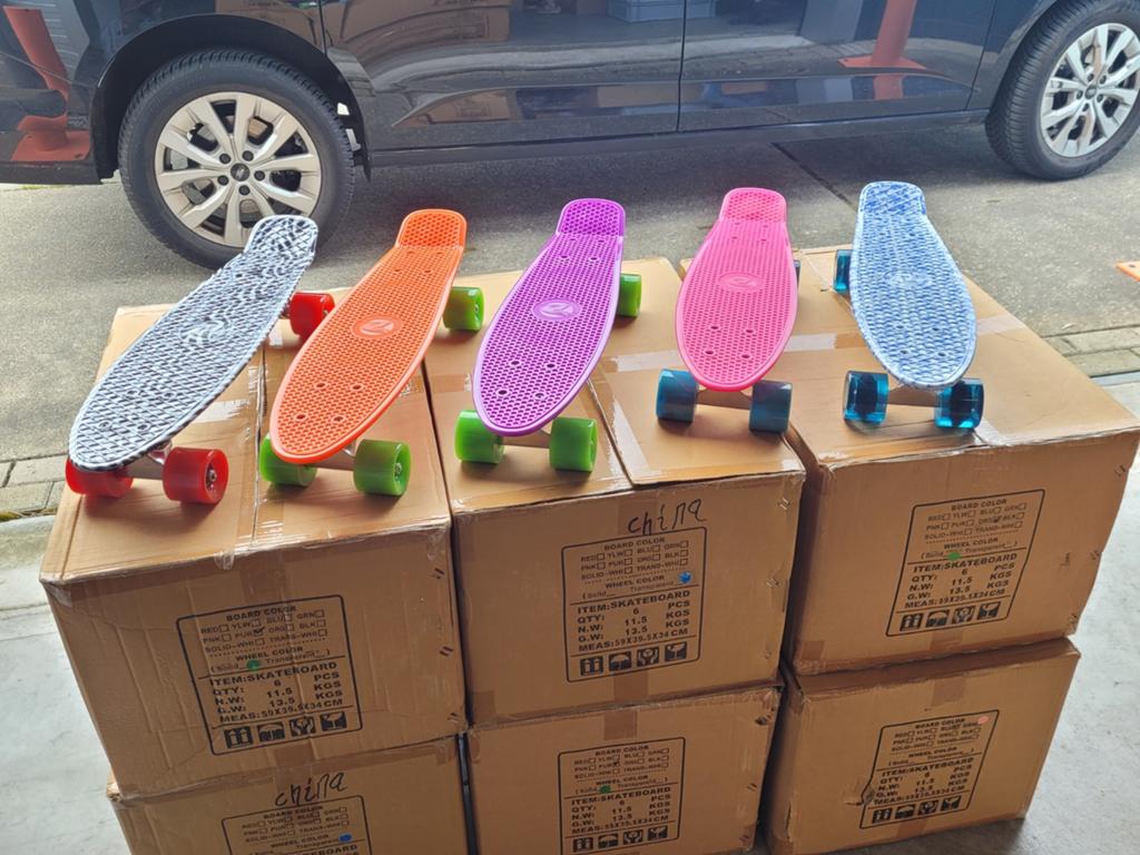 36 stuks skateboards in 5 kleuren, Ophalen, Info@jmk.nl, Nieuw, Jmk