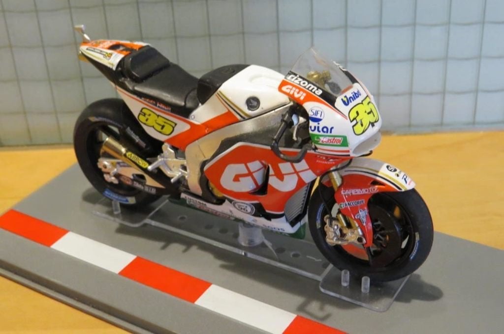 Cal Crutchlow Honda RC213V 2016 1:18, Serviceclientele@altaya.be, Nieuw, Ophalen of Verzenden, Motor