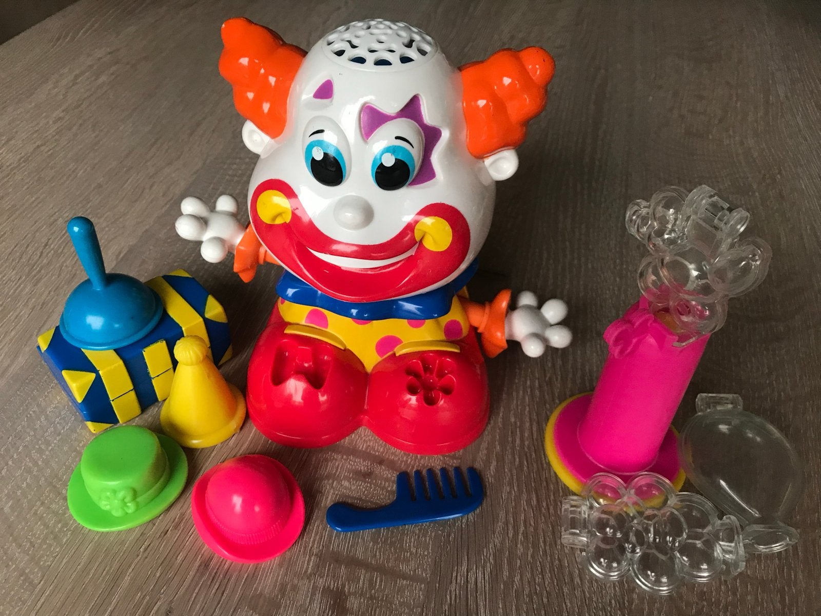 Playdoh Clown - Gebruikt maar compleet en in goede staat, Ophalen of Verzenden, Gebruikt, Knutselen