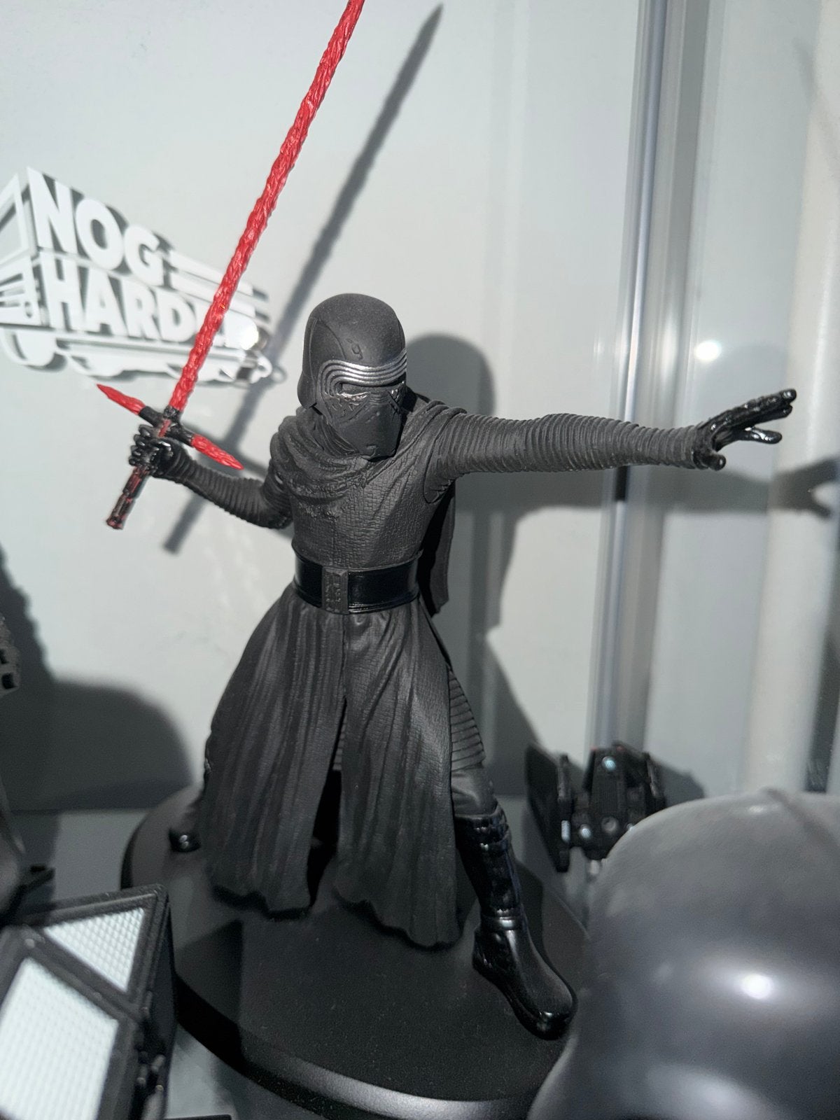 Star Wars Kylo Ren Beeldje - Zo goed als nieuw, Verzamelen, Ophalen of Verzenden, Zo goed als nieuw, Beeldje of Buste