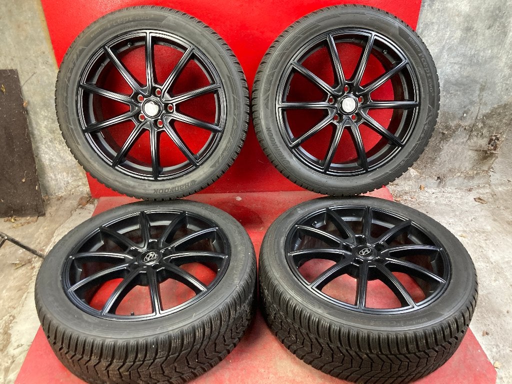 Winterbanden Hyundai Tucson 245/45R19 Hankook, 19 inch, ., Banden en Velgen, .