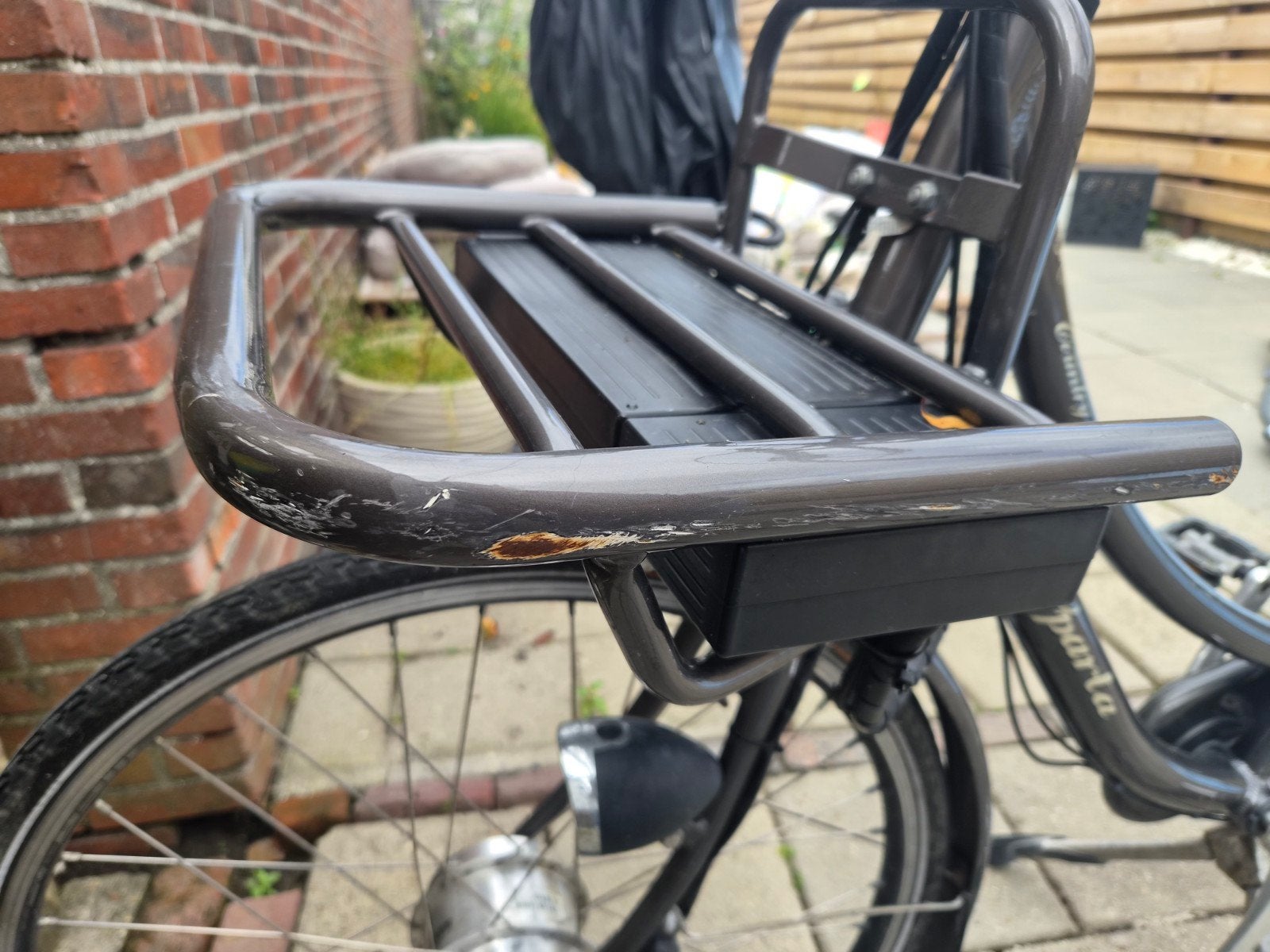 Sparta elektrische fiets - remmen defect, beschadigd, Fietsen en Brommers, Ophalen of Verzenden, Gebruikt, 30 tot 50 km per accu