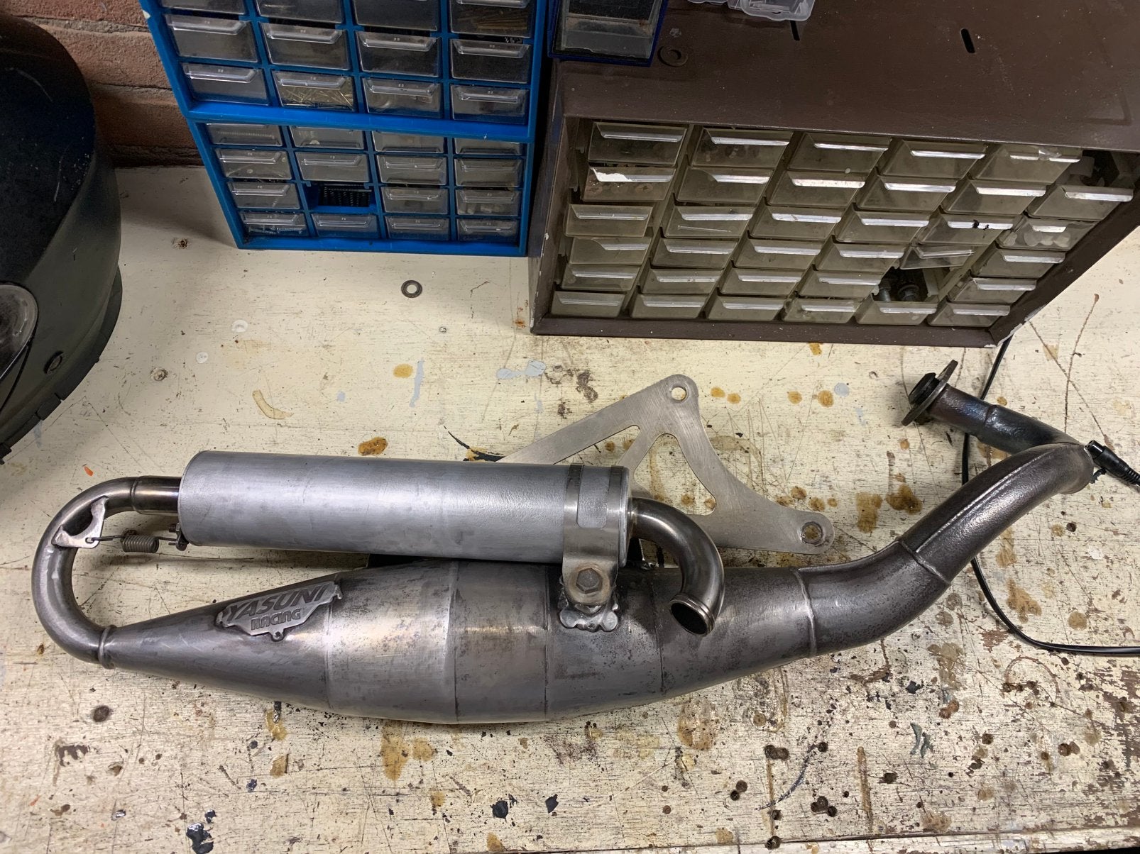 Yasuni R terugloop uitlaat Piaggio/Gilera 50cc/70cc 2 takt, Fietsen en Brommers, Ophalen of Verzenden, Gebruikt, Uitlaat, Piaggio