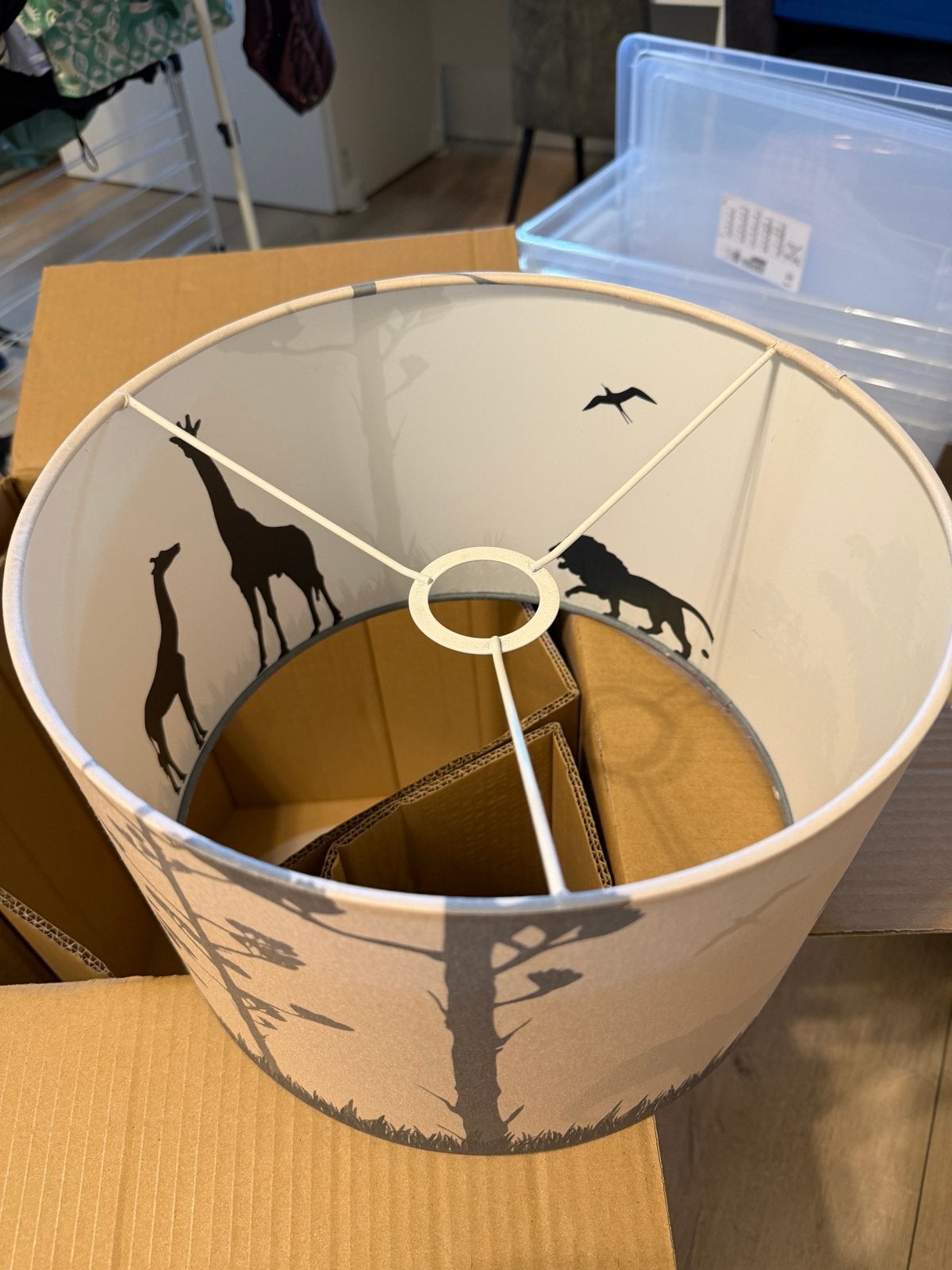 Kinderhanglamp met safari thema + leeuwenkleed, Huis en Inrichting, Lampen | Lampenkappen, Ophalen, Meerkleurig, Rond, Zo goed als nieuw