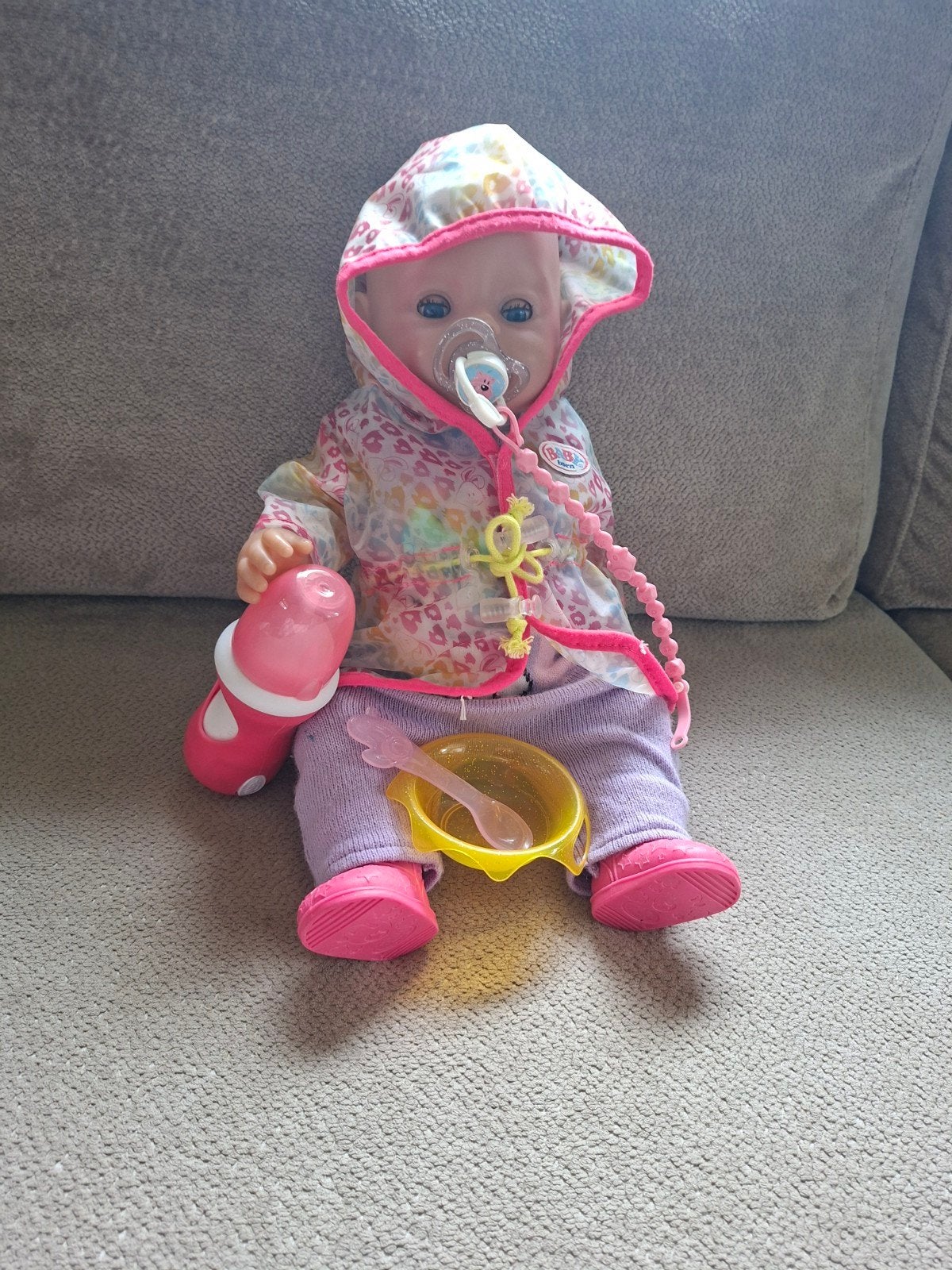 Baby Born pop met accessoires, Ophalen of Verzenden, Gebruikt, Babypop
