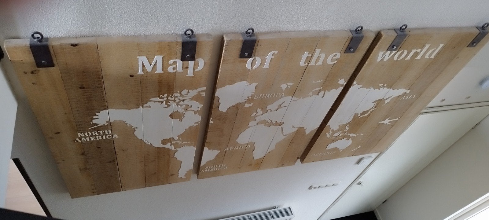 Map of the world., Ophalen of Verzenden, Overige materialen, Minder dan 4 cm, Minder dan 5 m²