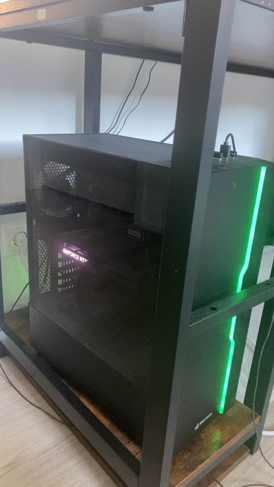 Gaming PC met RGB verlichting + (monitor/keyboard/mouse), Computers en Software, Desktop Pc's, Ophalen, Zo goed als nieuw, Gaming