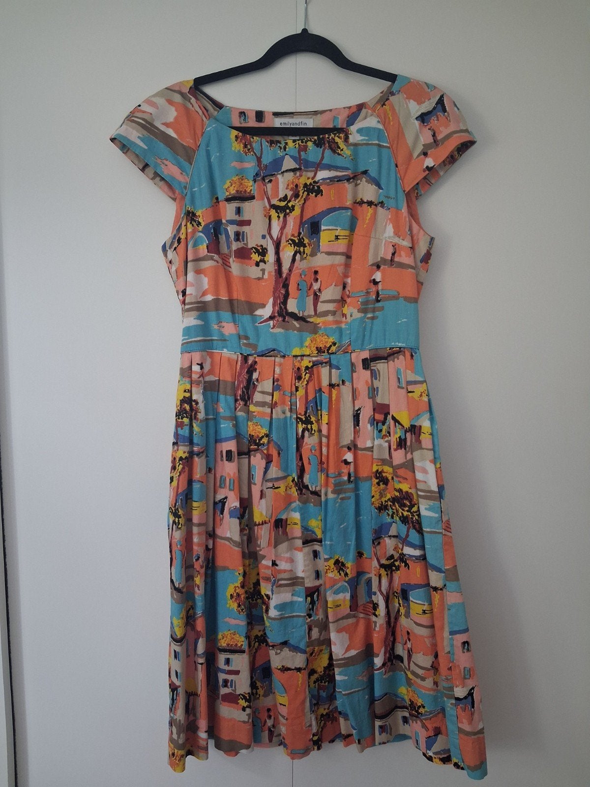 Emily and Fin jurk met kleurrijke print, maat M (EU 40), Kleding | Dames, Jurken, Maat 38/40 (M), Meerkleurig, Emily and Fin, Ophalen of Verzenden