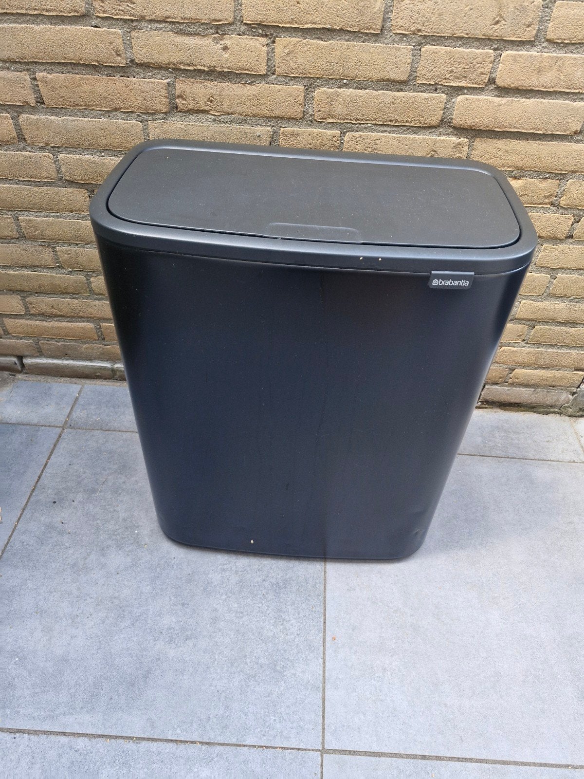 Brabantia touch bin, Huis en Inrichting, Woonaccessoires | Prullenbakken, 40 liter of meer, Ophalen, Rvs