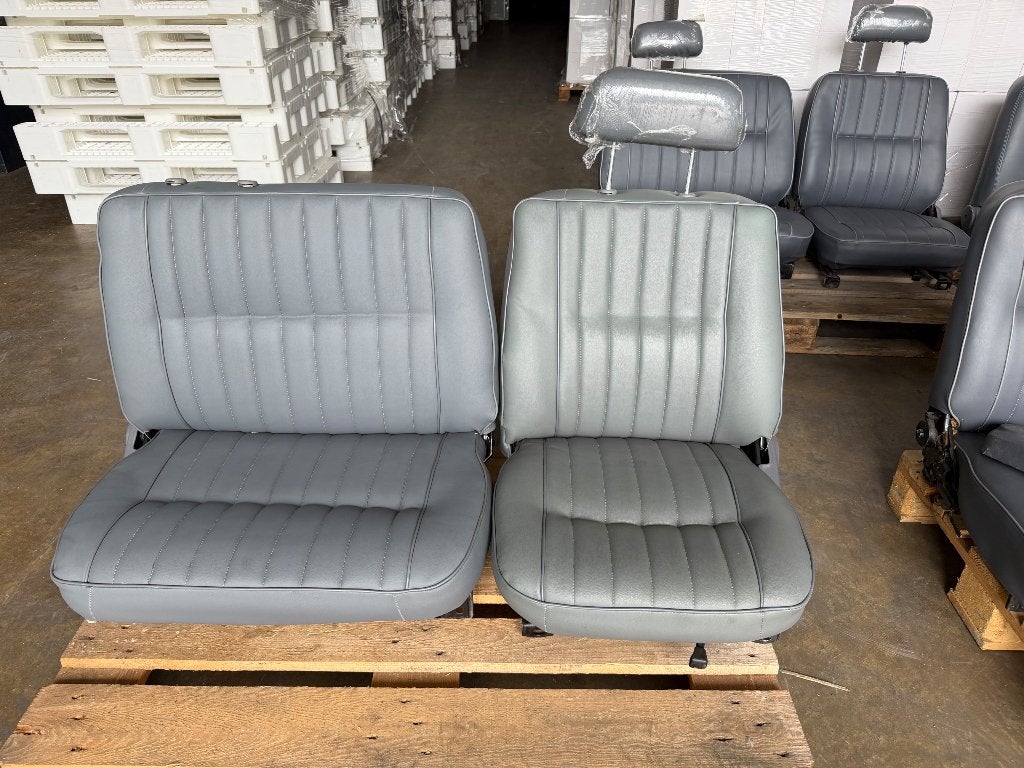 Toyota landcruiser serie 40 stoelen bj40/fj45, Ophalen, Gereviseerd, Toyota