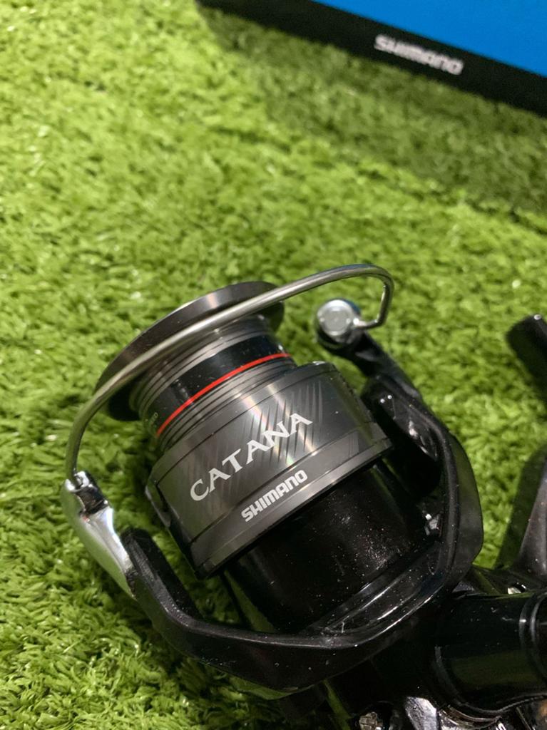 Nieuwe Shimano Catana 3000 SRC molen, 3 lagers & alu spoel, Watersport en Boten, Ophalen of Verzenden, Nieuw, Molen