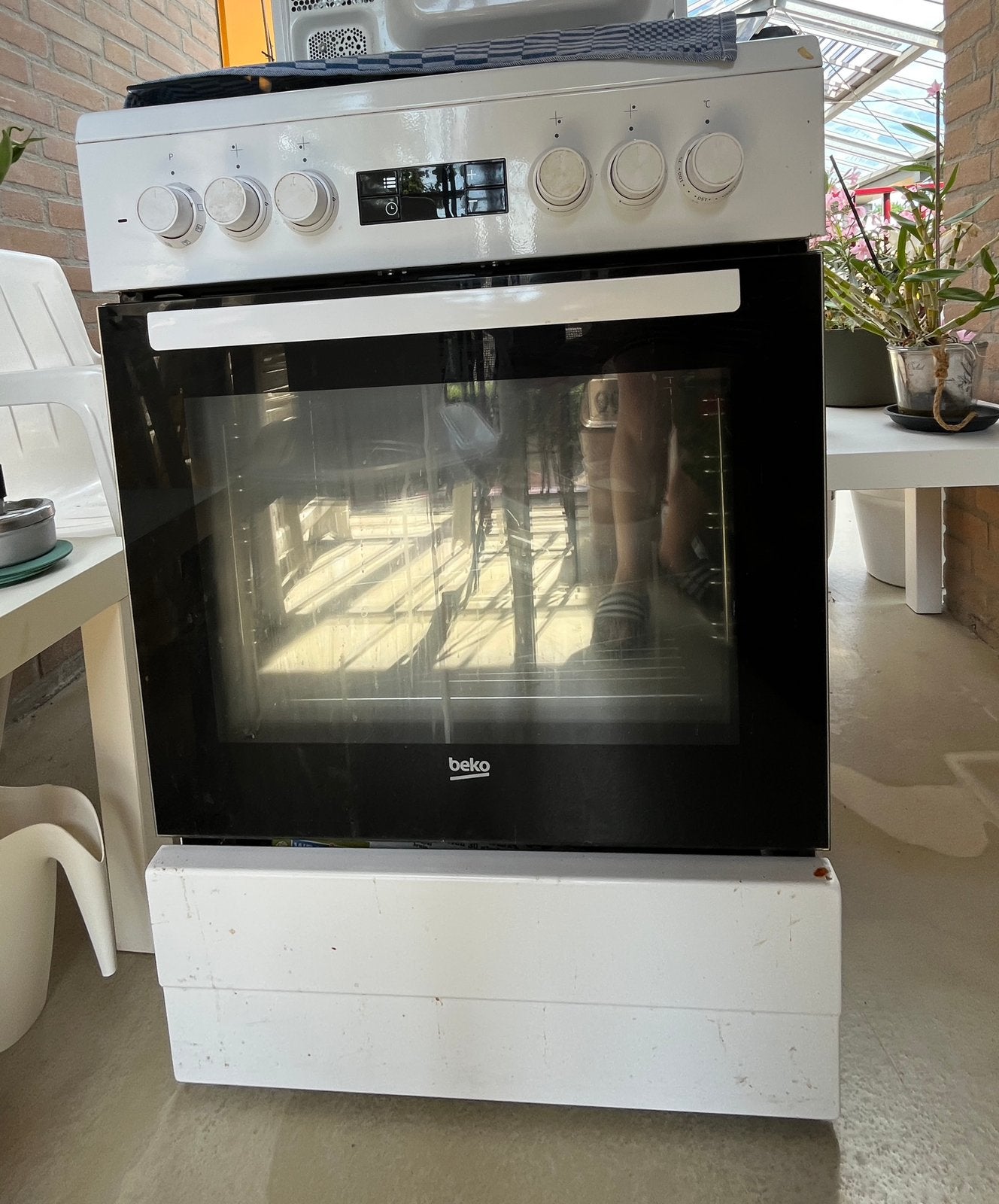 Beko gasfornuis 4-pits met oven – wit – 2 jaar oud, Witgoed en Apparatuur, Ovens, Ophalen, Zo goed als nieuw, 60 cm of meer, 45 tot 60 cm