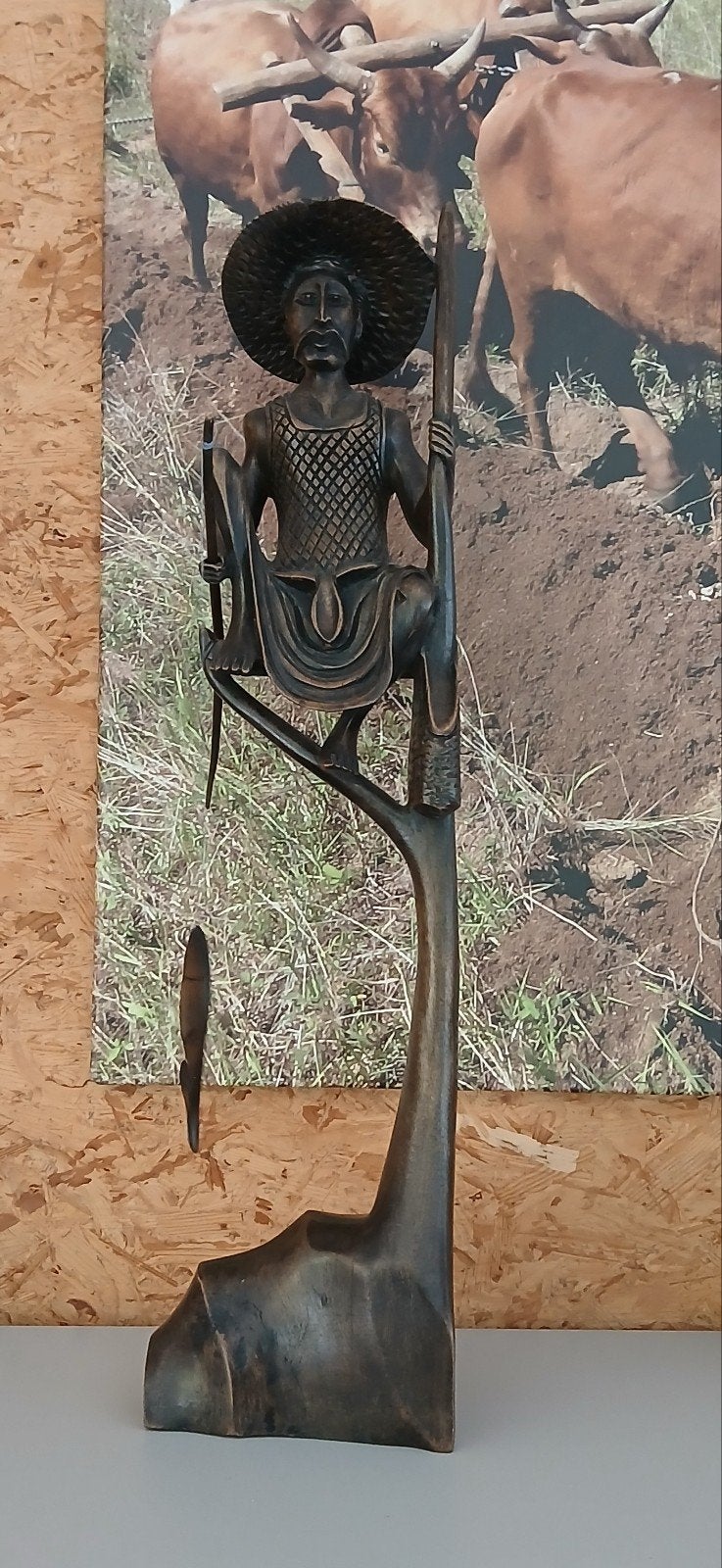 Houten sculptuur Stelten visserman. Zuid Aziatische kunst, Ophalen of Verzenden, Handgemaakt, 20 - 50 cm, Beeld