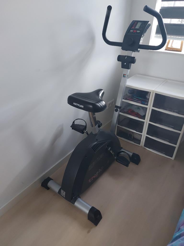 Kettler home trainer/ verrijdbaar!!, Ophalen, Gebruikt