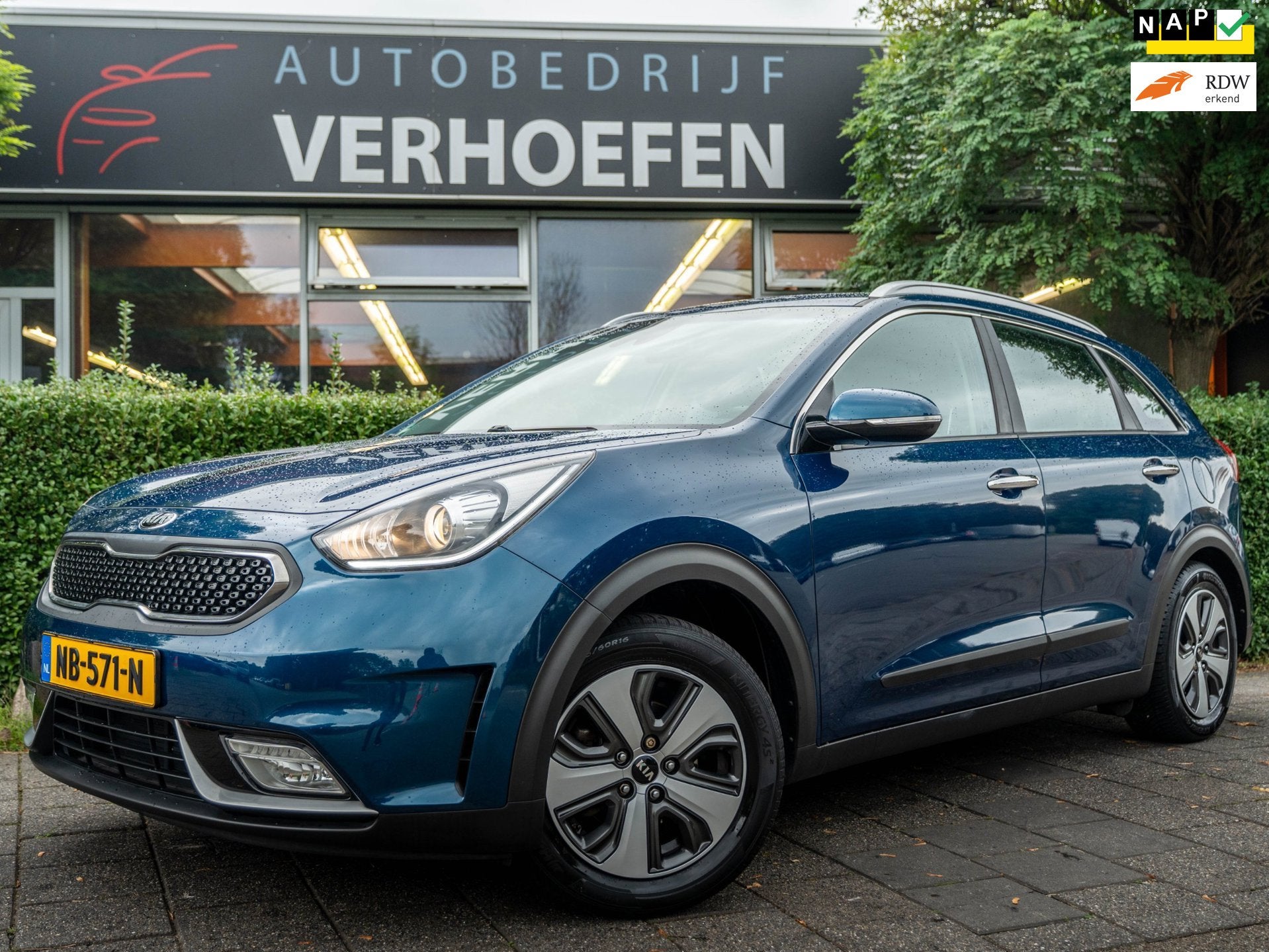 Kia Niro 1.6 GDi Hybrid First Edition CAMERA/LANE ASSIST/TRE, Dealer onderhouden, Gebruikt, Blauw, Leder en Stof
