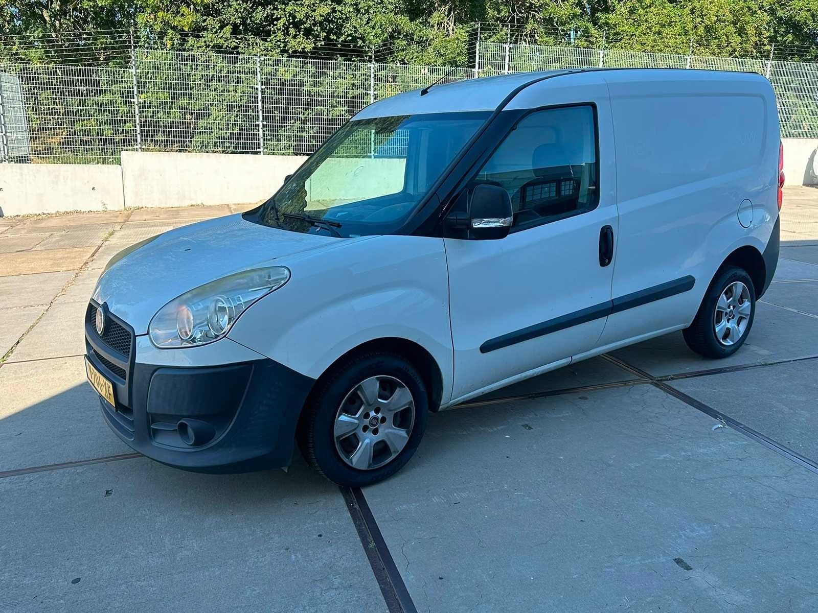 Fiat Doblò Cargo 1.3 MultiJet | V-706-XF i, 21 km/l, Euro 5, Gebruikt, 4 cilinders