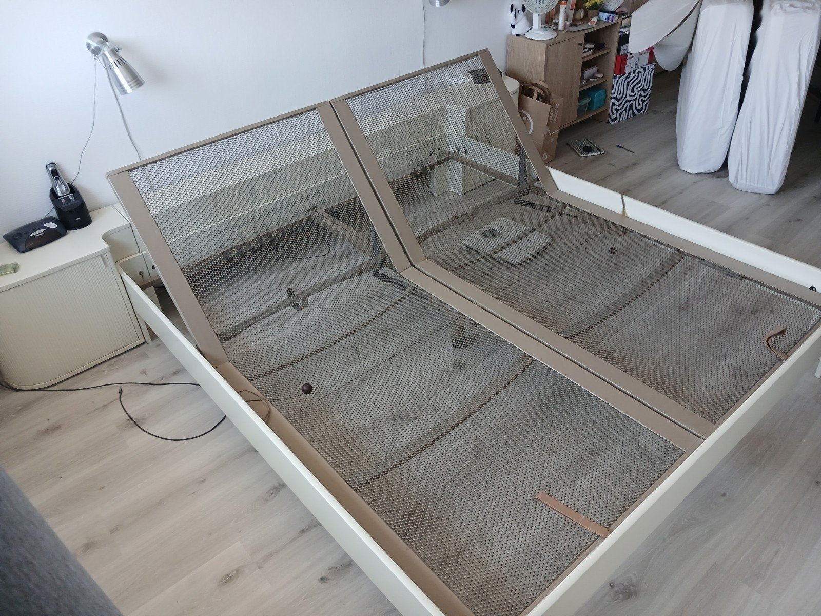Tweepersoonsbed met verstelbare lattenbodems, Wit, Tweepersoons, Ophalen of Verzenden, 180 cm