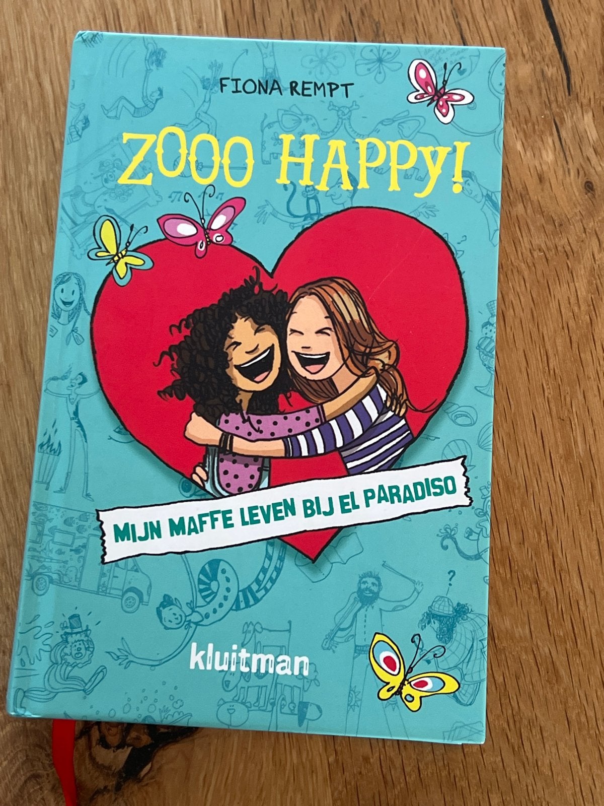 ZOOO HAPPY! Mijn maffe leven bij El Paradiso - Fiona Rempt, Ophalen, Zo goed als nieuw, Fictie