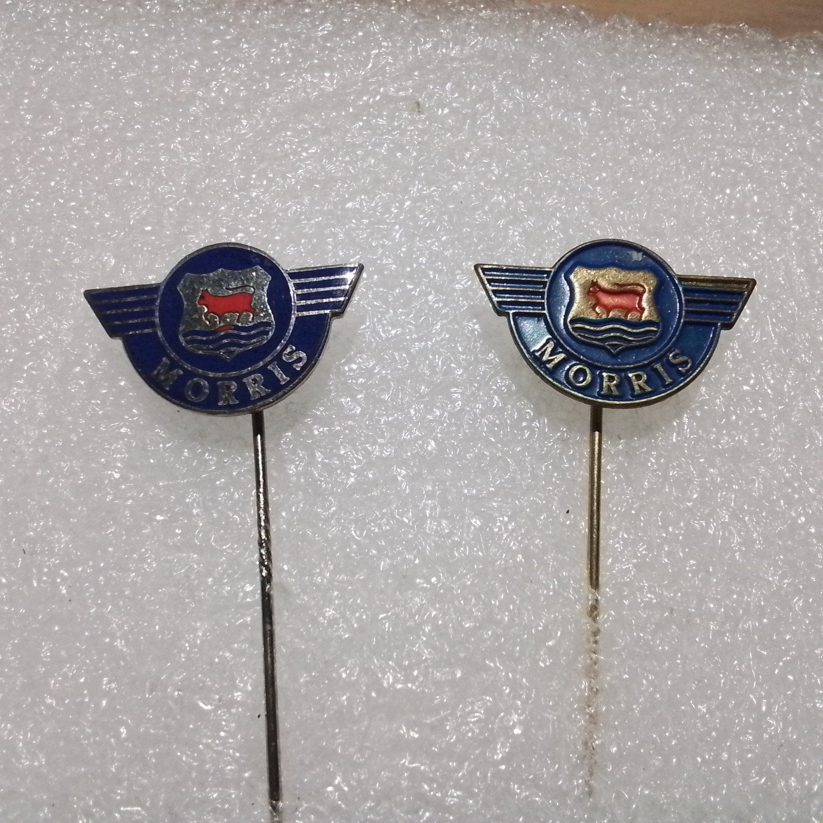 Morris Britse autofabrikant, Verzamelen, Speldjes, Pins en Buttons, Ophalen of Verzenden, Zo goed als nieuw