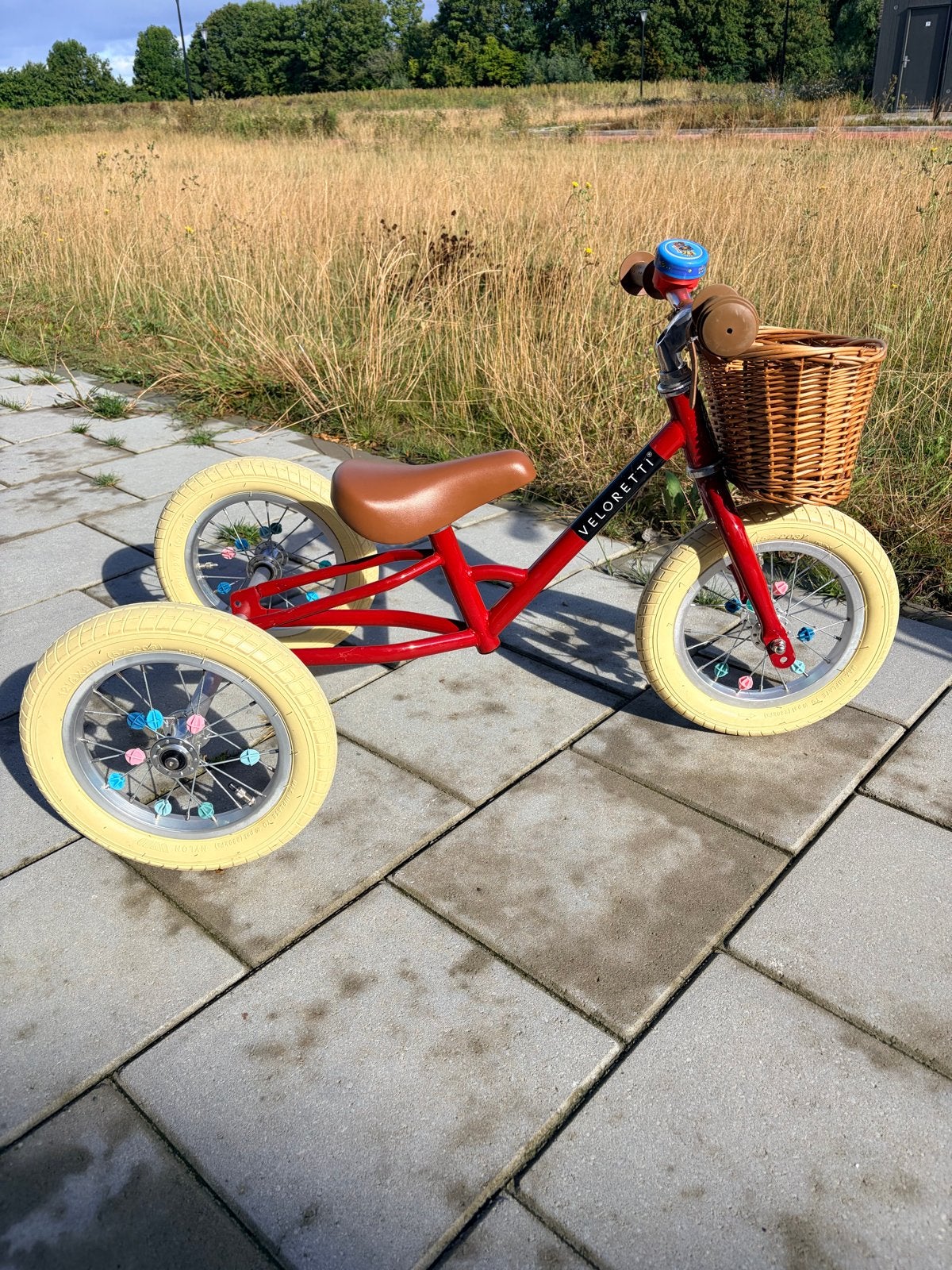 Veloretti loopfiets rood met mandje, Ophalen, Zo goed als nieuw, Minder dan 16 inch