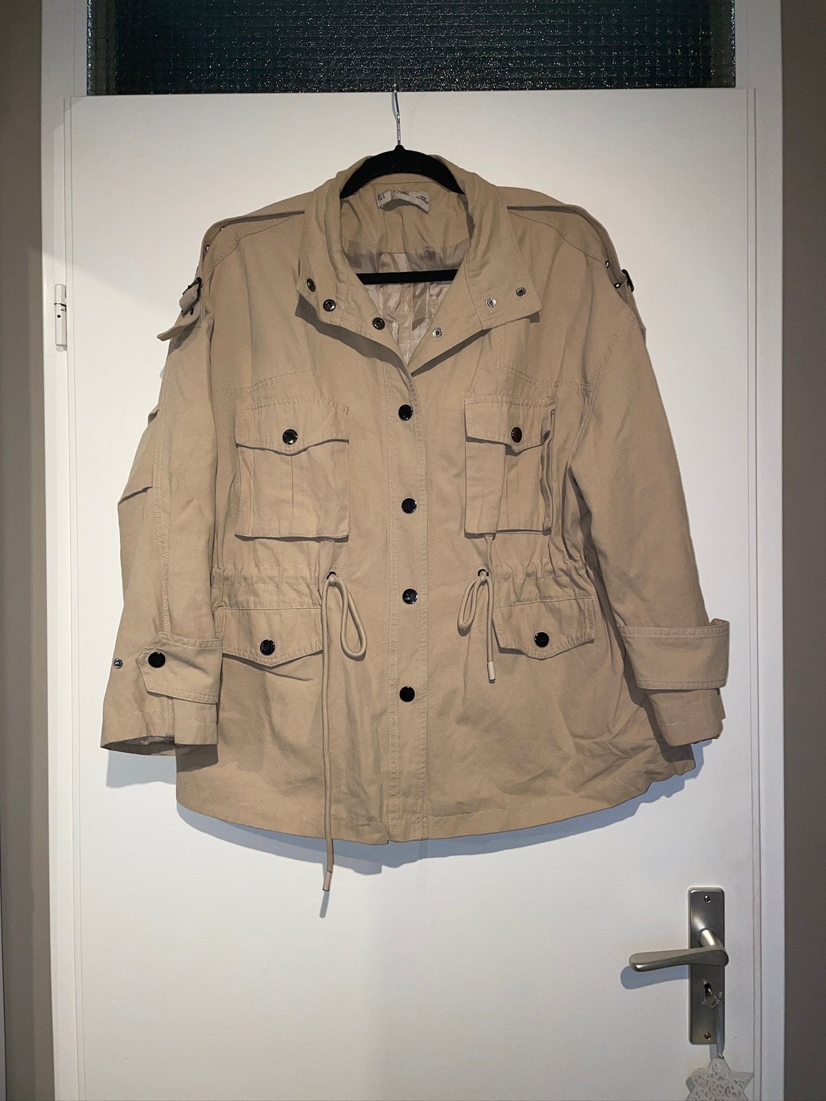 Kzell paris beige korte trenchcoat herfst jas mt S, Ophalen of Verzenden, Zo goed als nieuw, Maat 36 (S), Beige