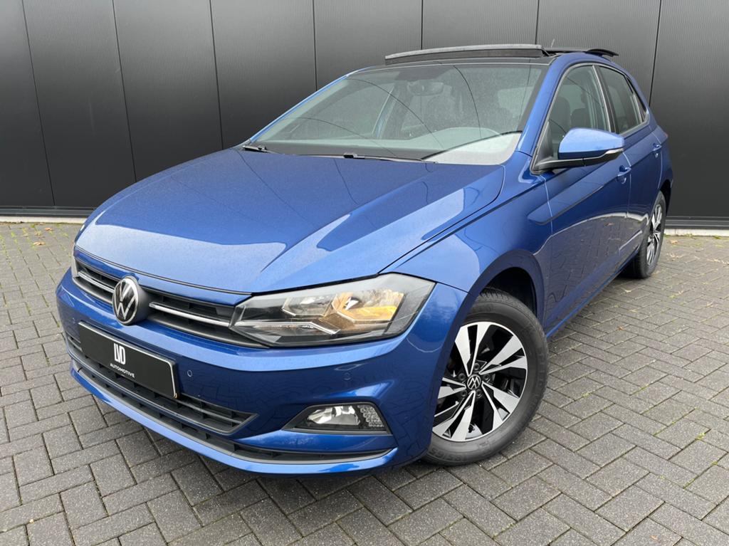 Volkswagen Polo 1.0 PANO KEYLESS CRUISE CARPLAY PDC CAM ZWAR, Voorwielaandrijving, Blauw, Leder en Stof, Bedrijf
