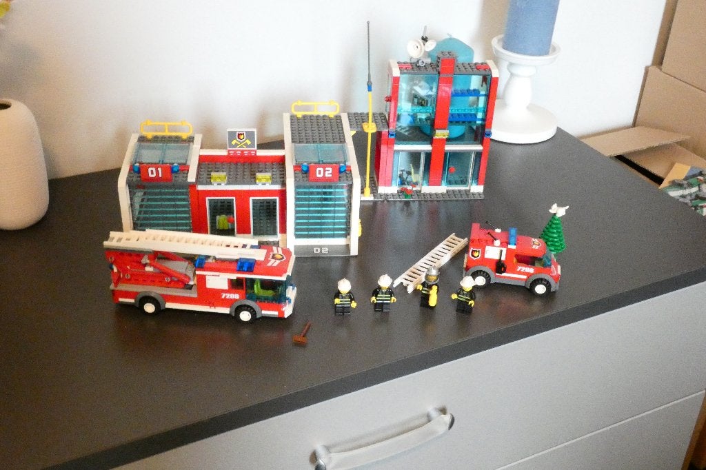 7208 LEGO City Fire Station, City, Lego, Ophalen of Verzenden, Zo goed als nieuw