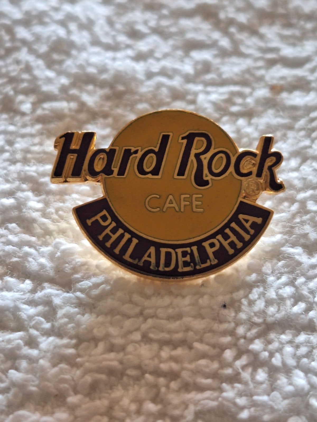 Hard Rock Cafe : PHILADELPHIA , Emaille Speld, Verzenden, Zo goed als nieuw, Merk, Speldje of Pin