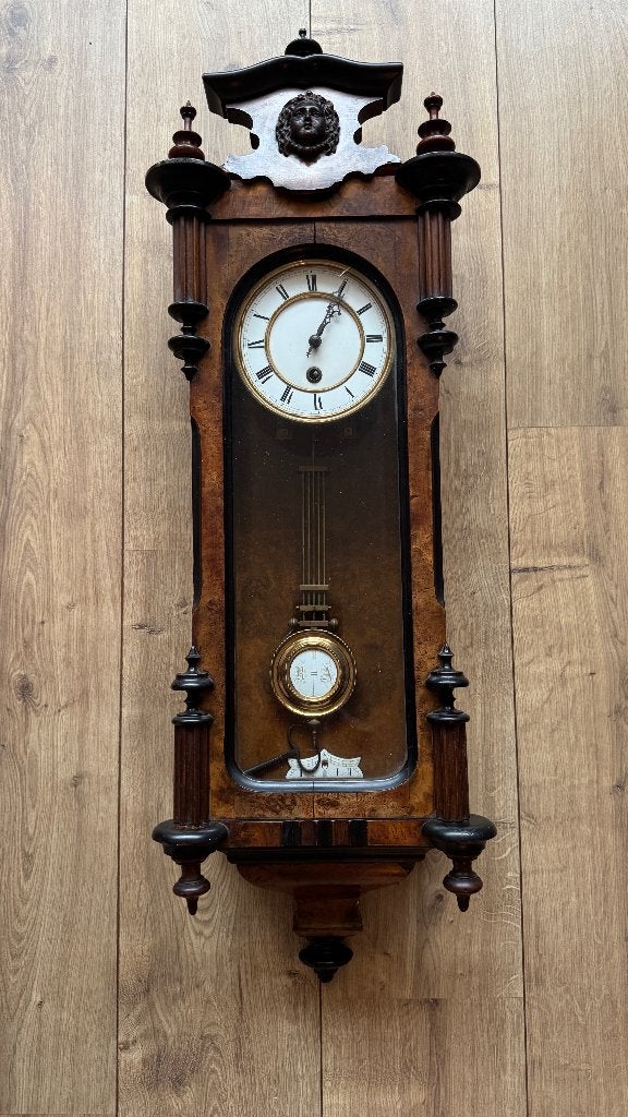 Antieke wandklok met slinger, Ophalen of Verzenden