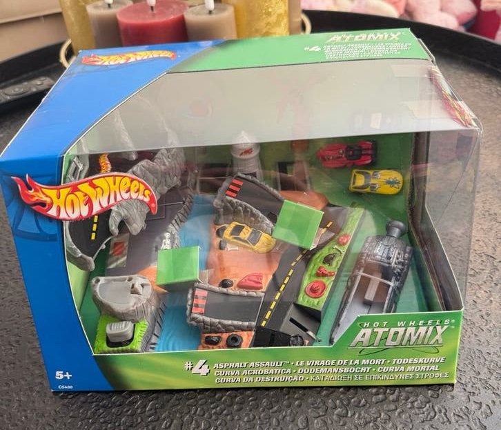 Hot Wheels Atomix #4 Asphalt Assault Speelset Nieuw, Kinderen en Baby's, Ophalen of Verzenden, Nieuw